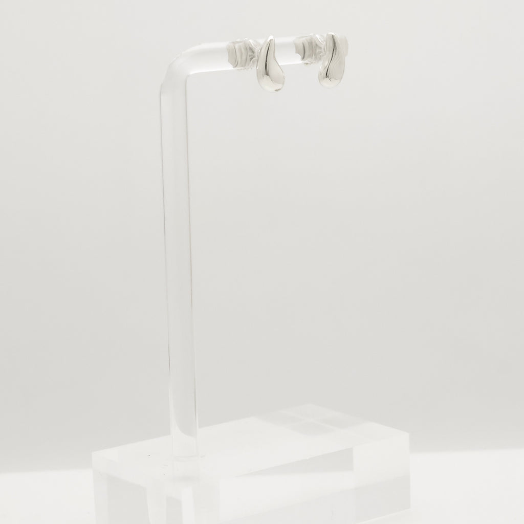 TIFFANY&Co. ティアドロップ エルサペレッティ スタッド ピアス AG925