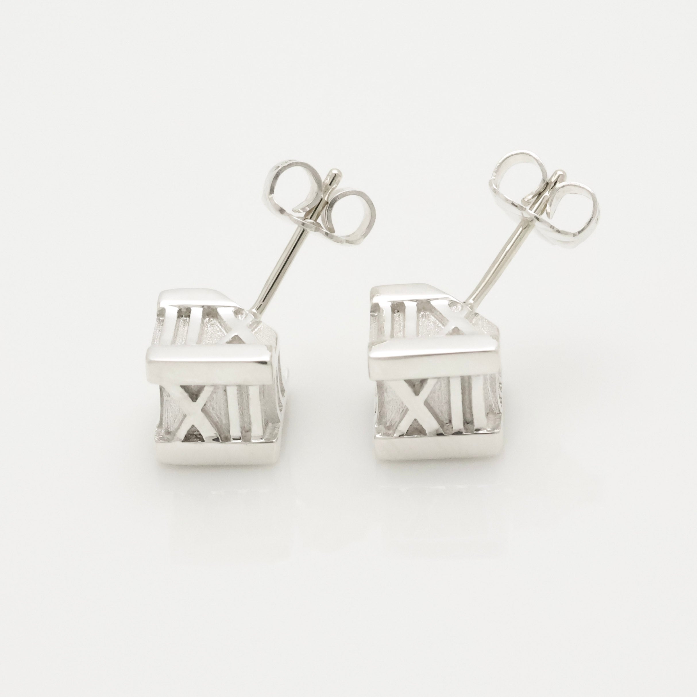 TIFFANY&Co. アトラス キューブ スタッド ピアス AG925