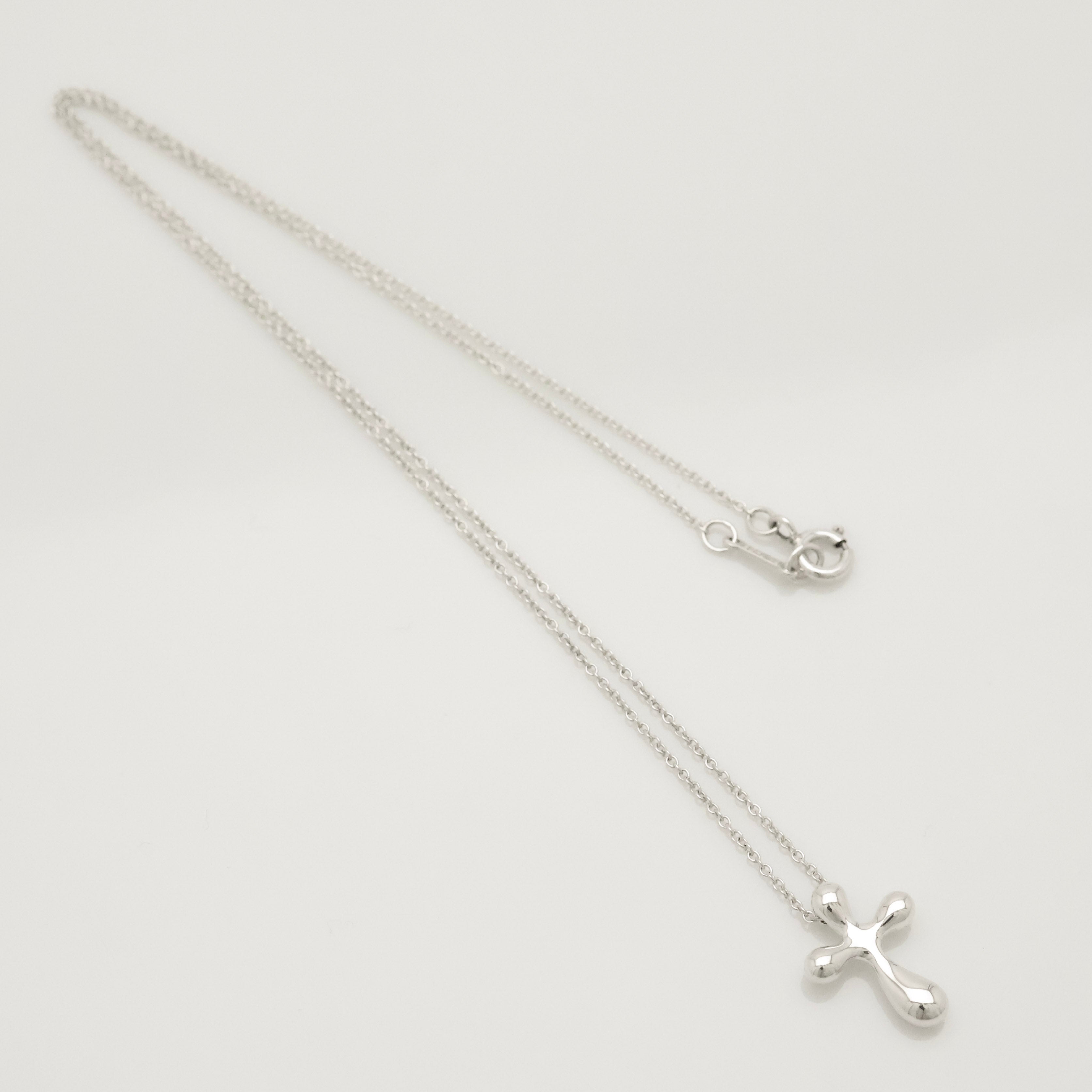  Tiffany & Co. Small Cross Pendant Necklace  Sterling Silver 925 