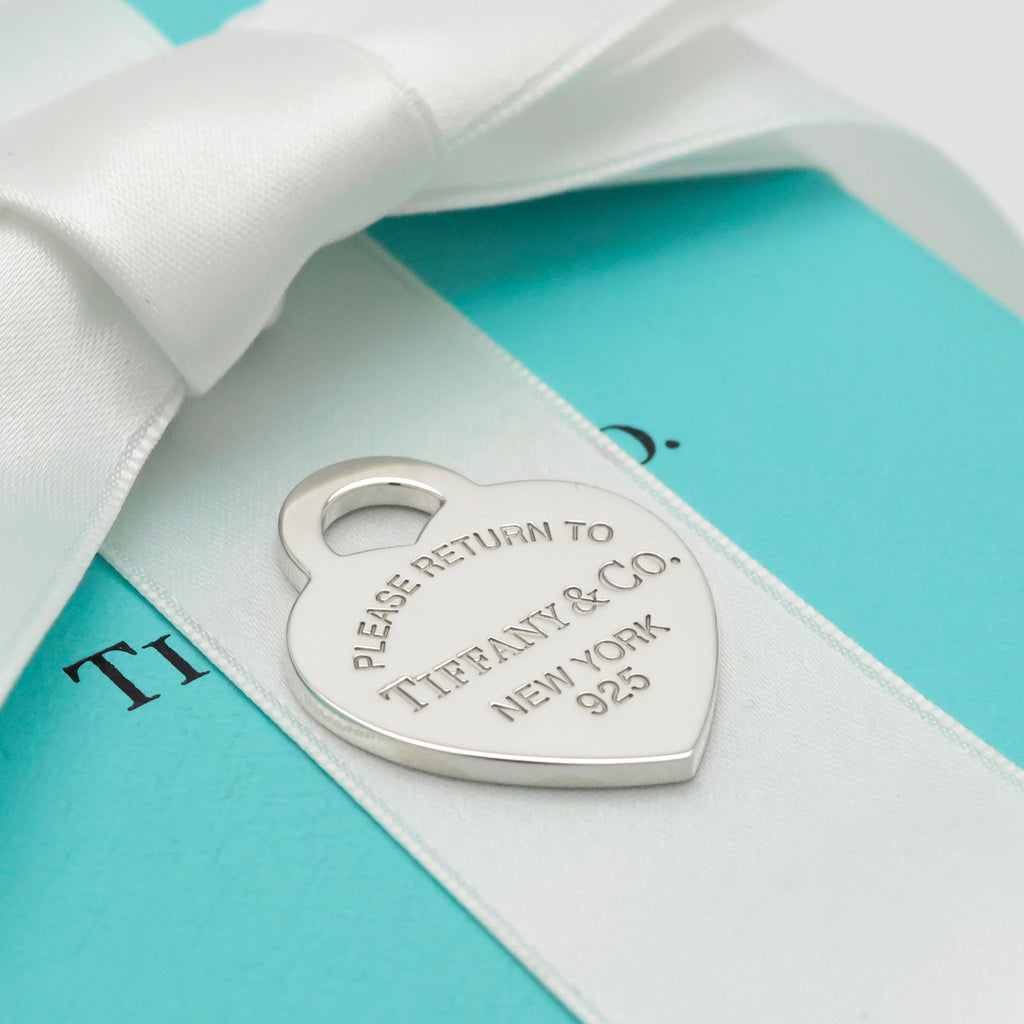 TIFFANY&Co. リターントゥ ティファニー ミディアム ハート タグ チャーム AG925