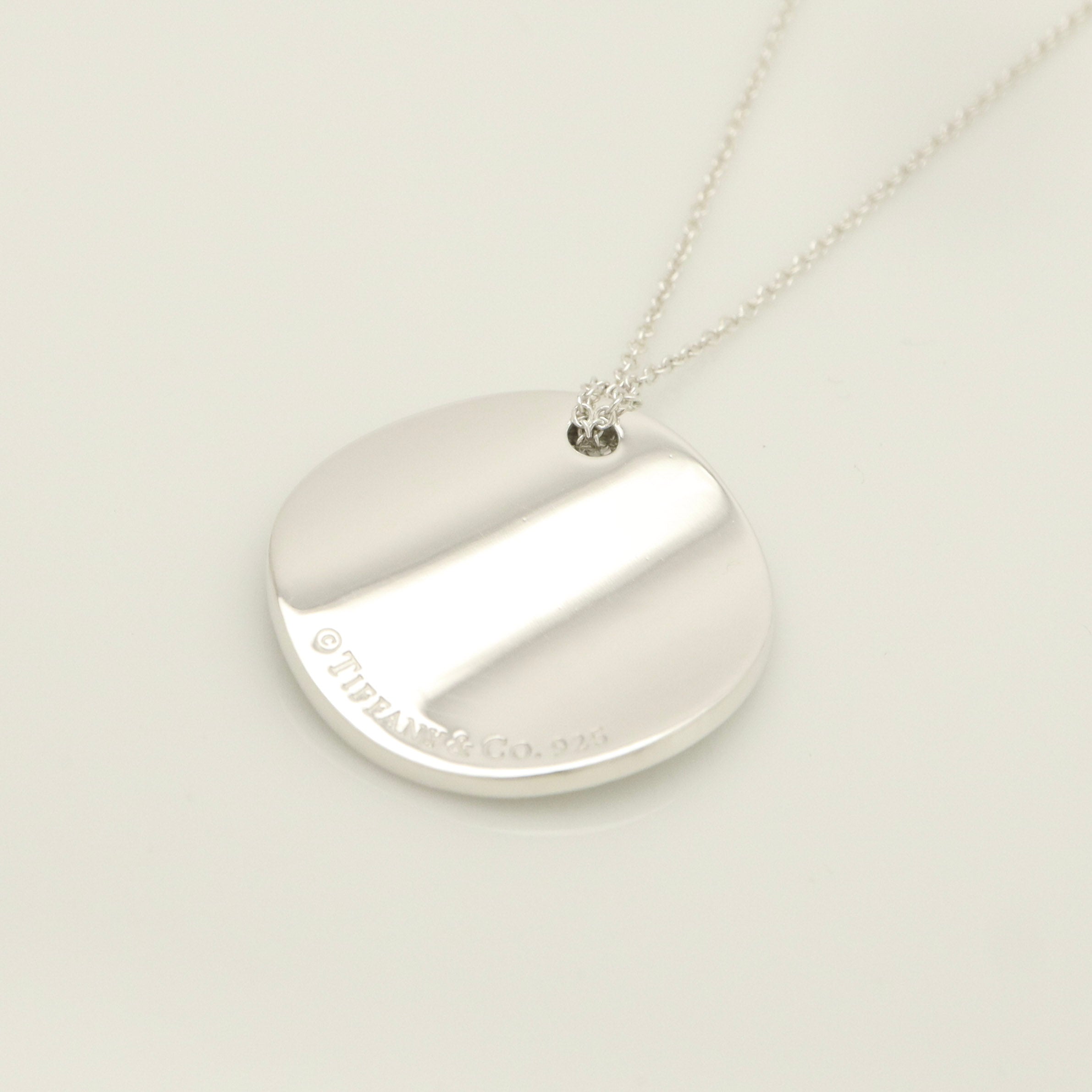 Tiffany & Co. Notes New York Large Wavy Round Circle Necklace Sterling Silver 925