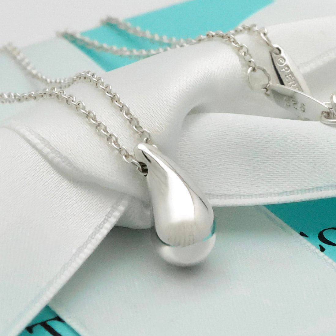 GIFT* TIFFANY&Co. ティアドロップ エルサペレッティ ネックレス AG925