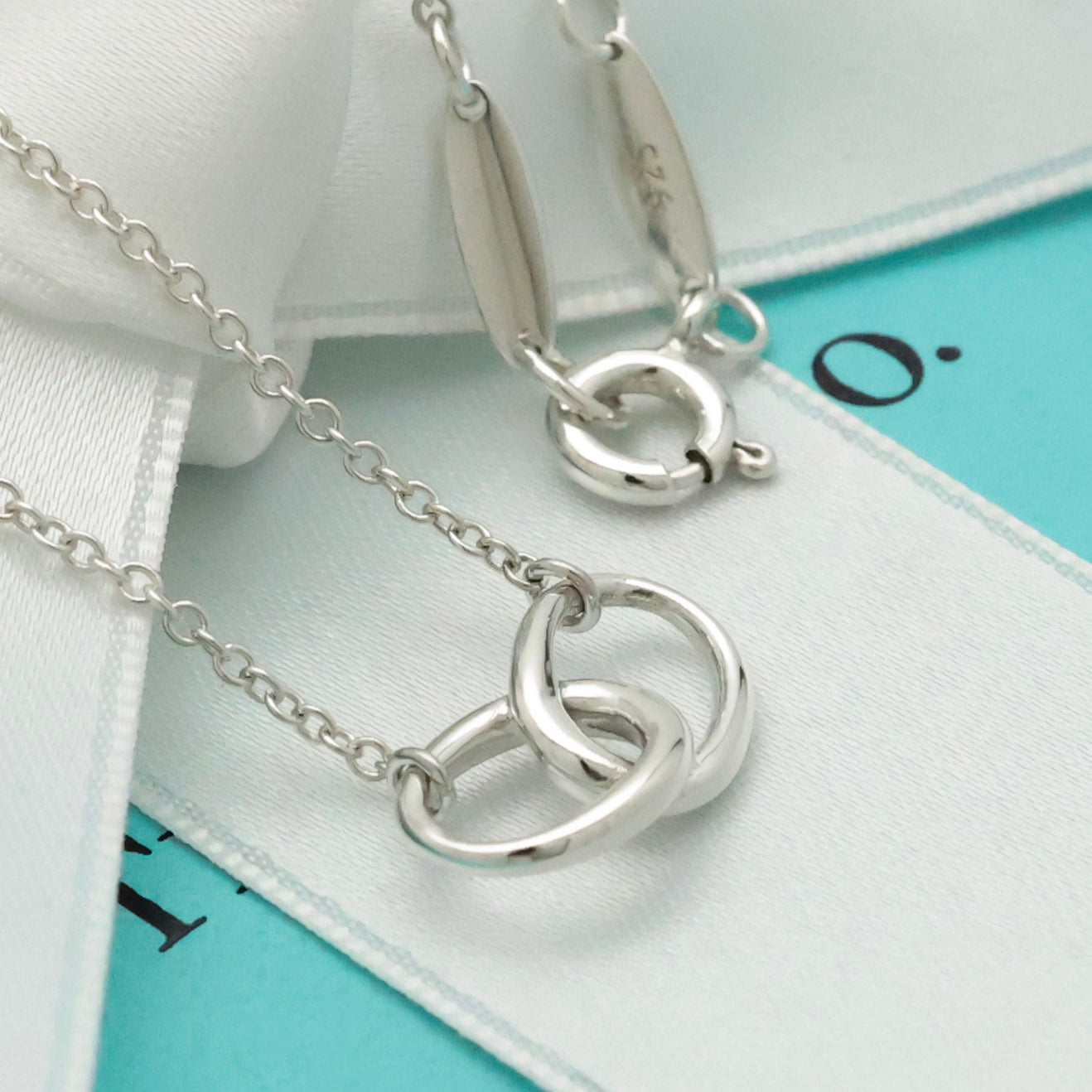 TIFFANY&Co. ダブル ループ エルサペレッティ ネックレス AG925