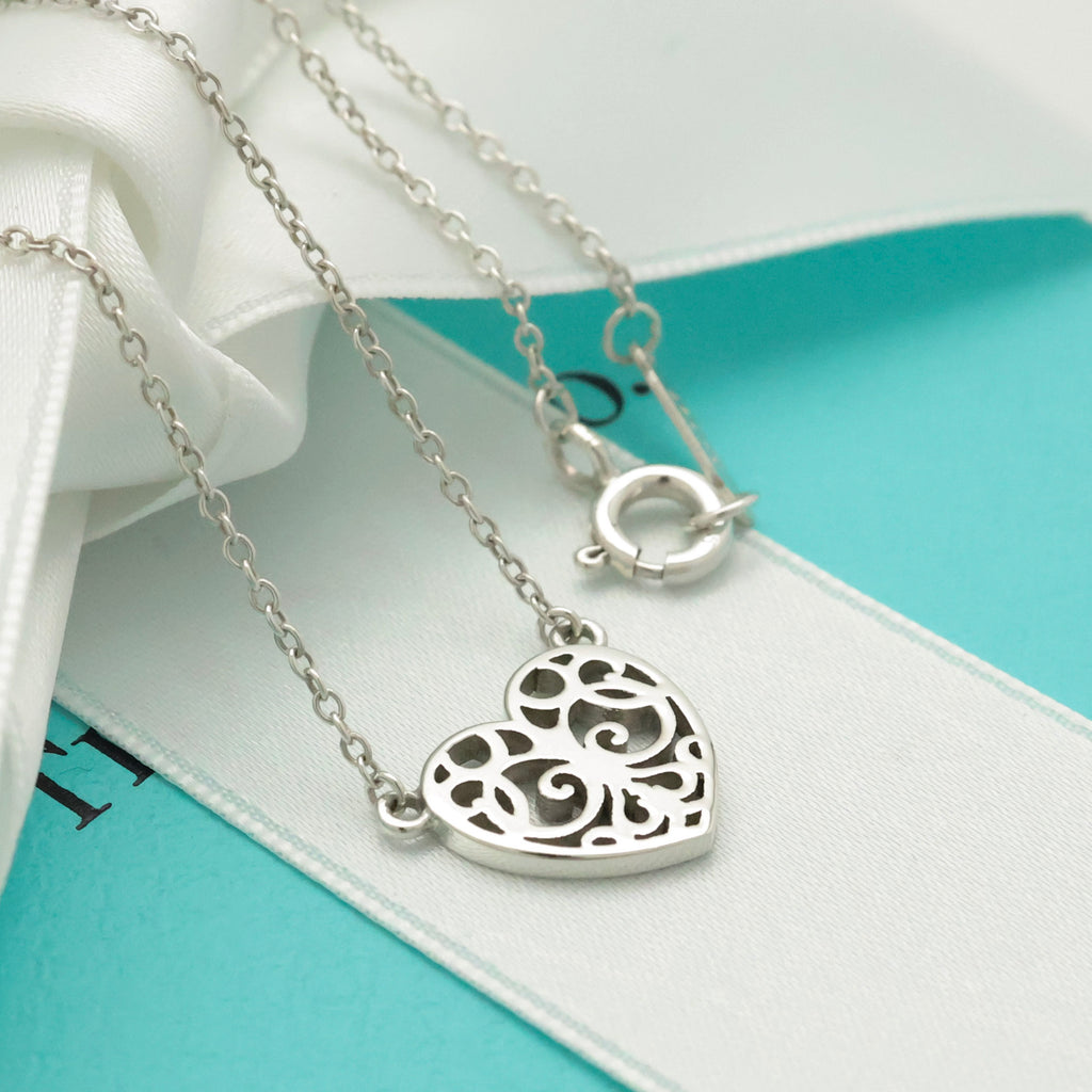 TIFFANY&Co. エンチャント ハート ネックレス AG925