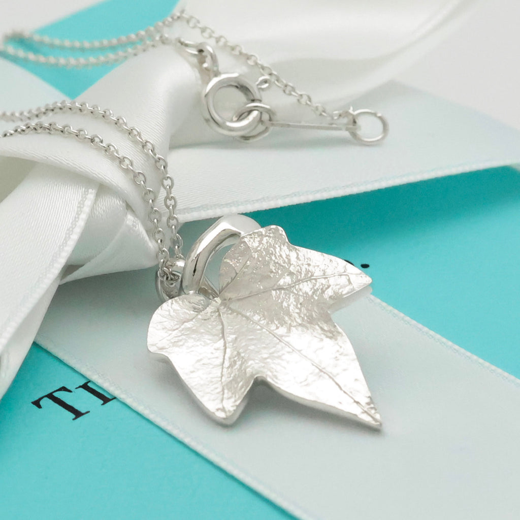TIFFANY&Co. メイプル リーフ ネックレス AG925