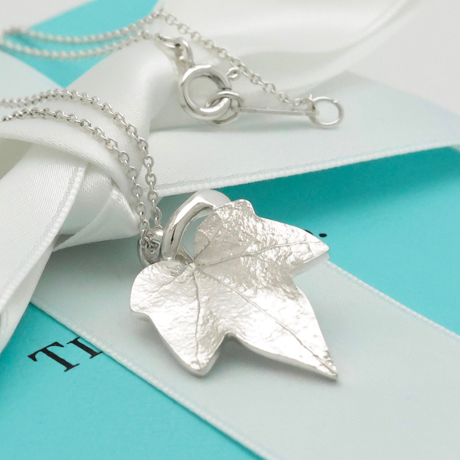 TIFFANY&Co. メイプル リーフ ネックレス AG925