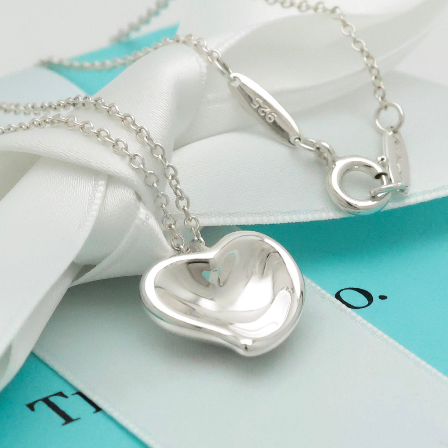 TIFFANY&Co. カーブド ハート エルサペレッティ ネックレス AG925