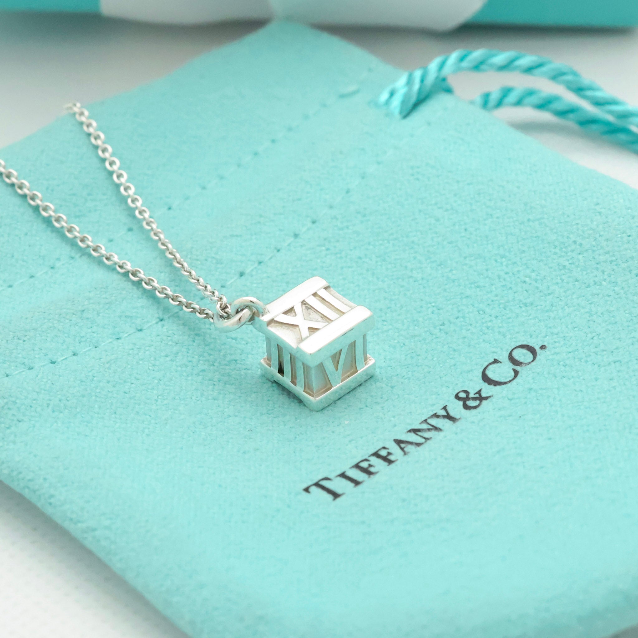  Tiffany & Co. Atlas Cube Necklace Pendant  Sterling Silver  925 