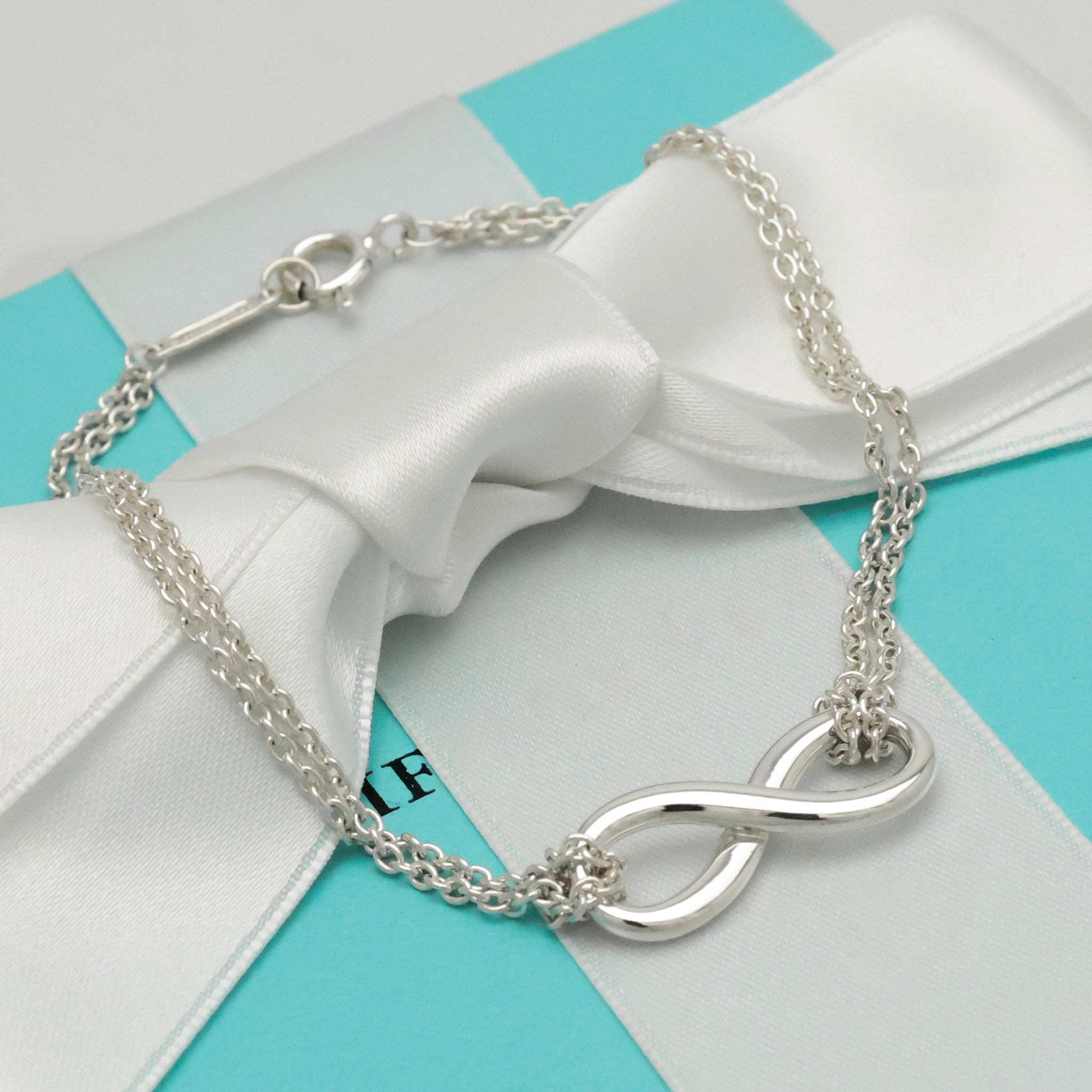 TIFFANY&Co. インフィニティ ダブル チェーン ブレスレット AG925