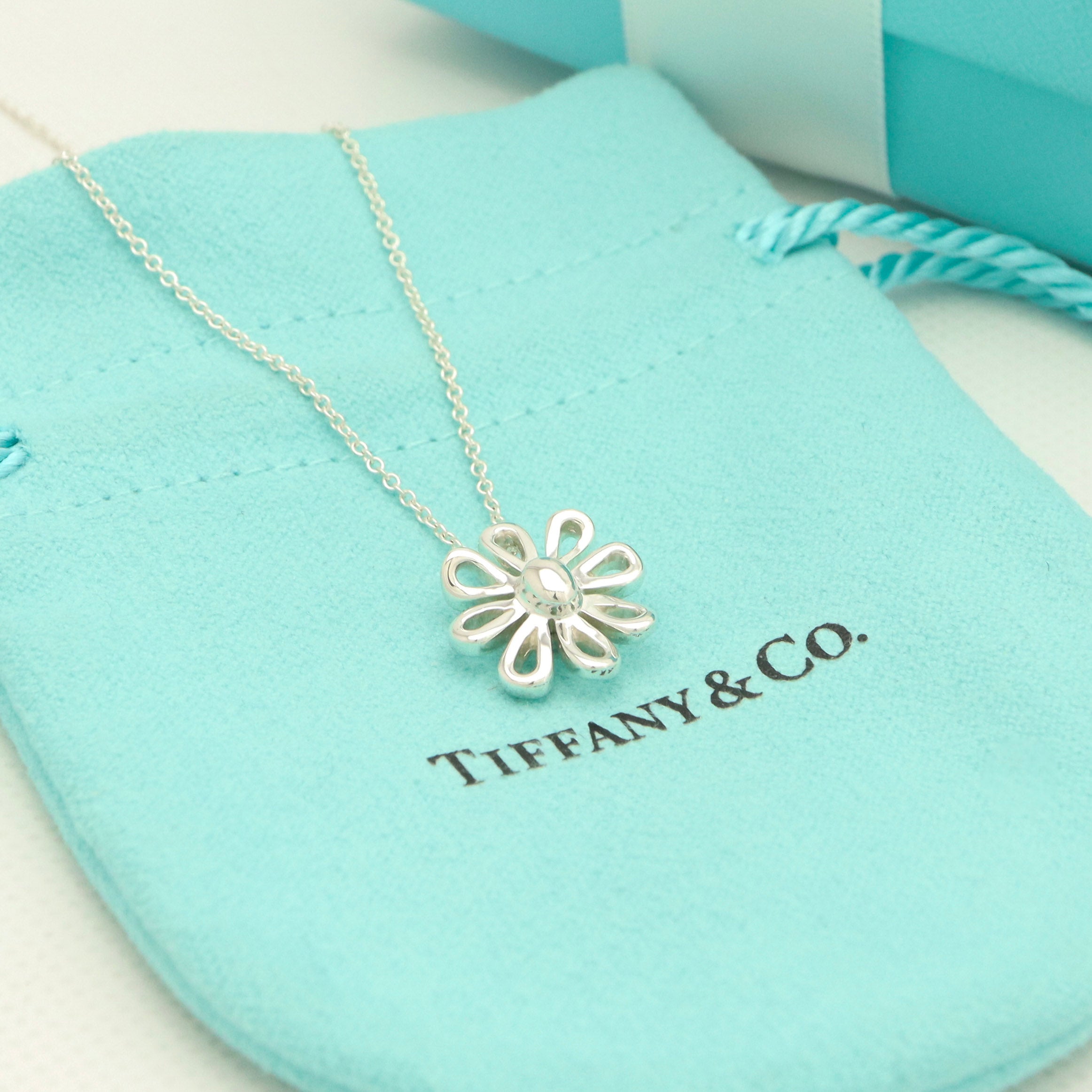 Tiffany & Co. Picasso Daisy Flower Necklace Sterling Silver 925