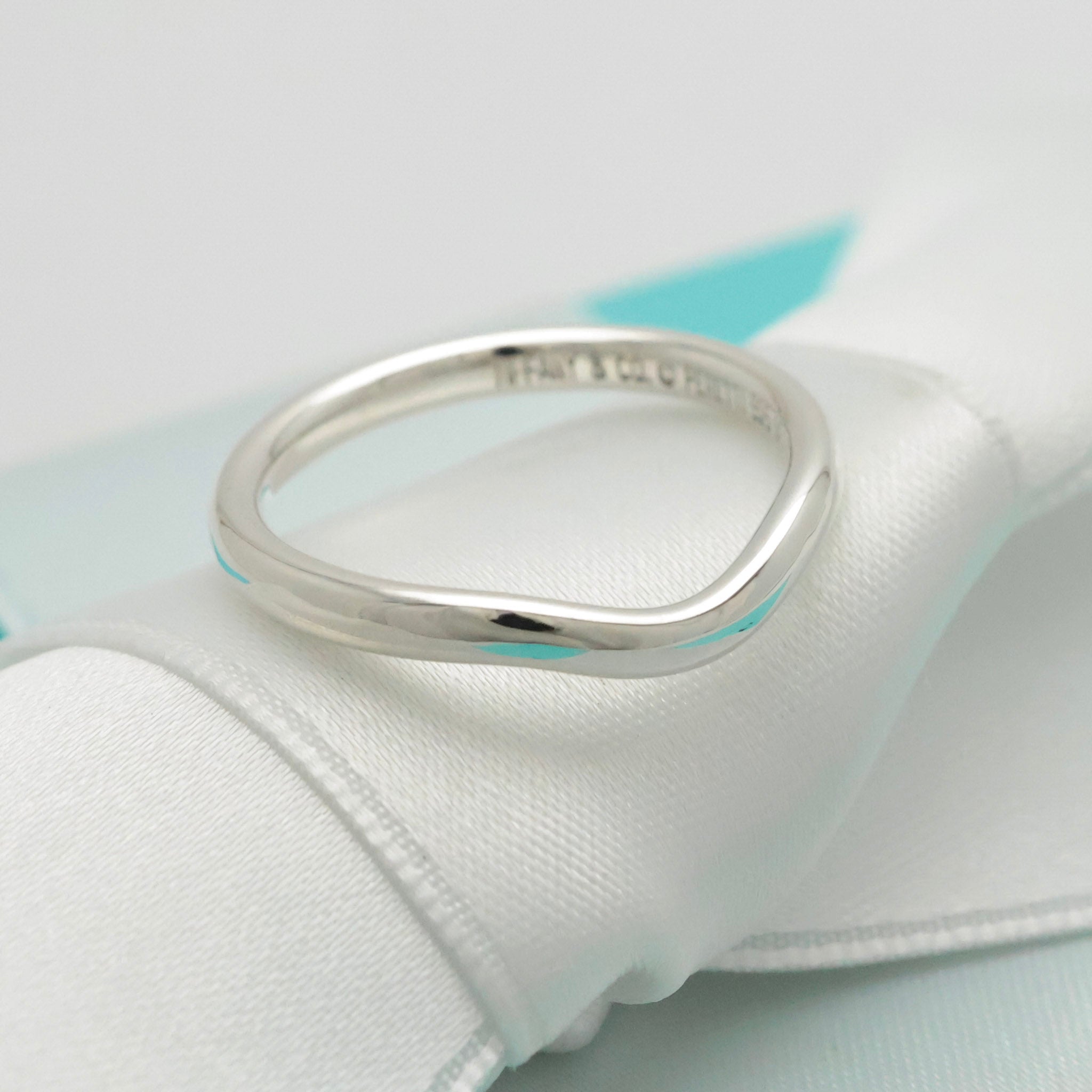 TIFFANY&Co. カーブド エルサペレッティ バンド リング 11 号 AG925