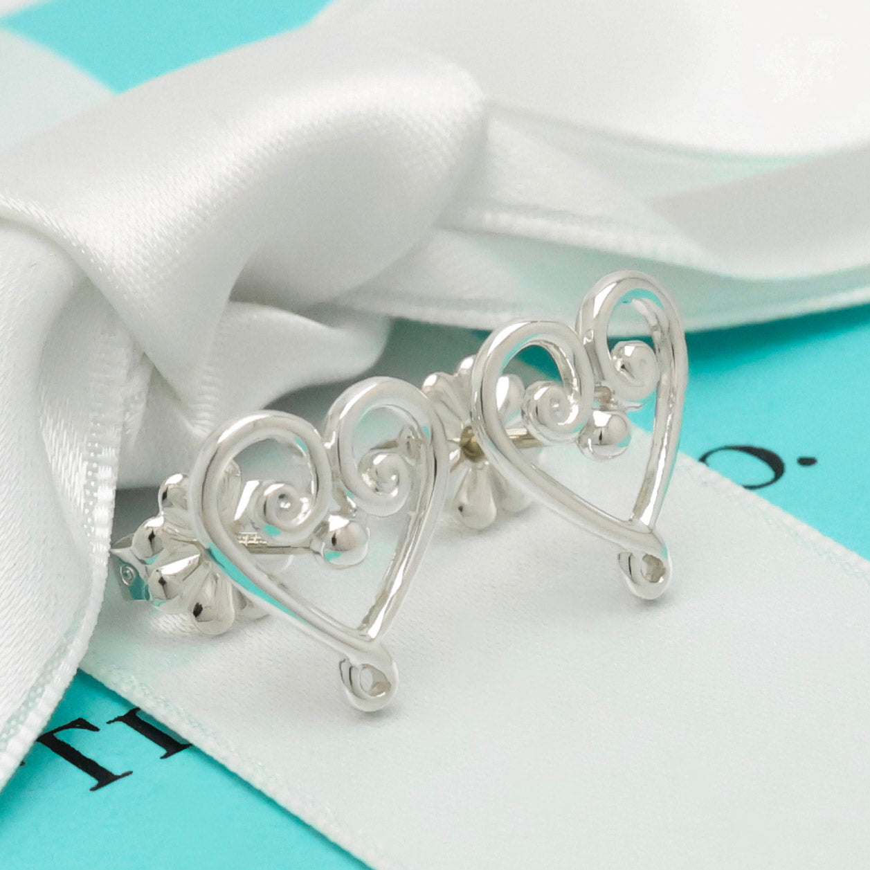 TIFFANY&Co. ヴェネチア ゴルドーニ ハート スタッド ピアス AG925