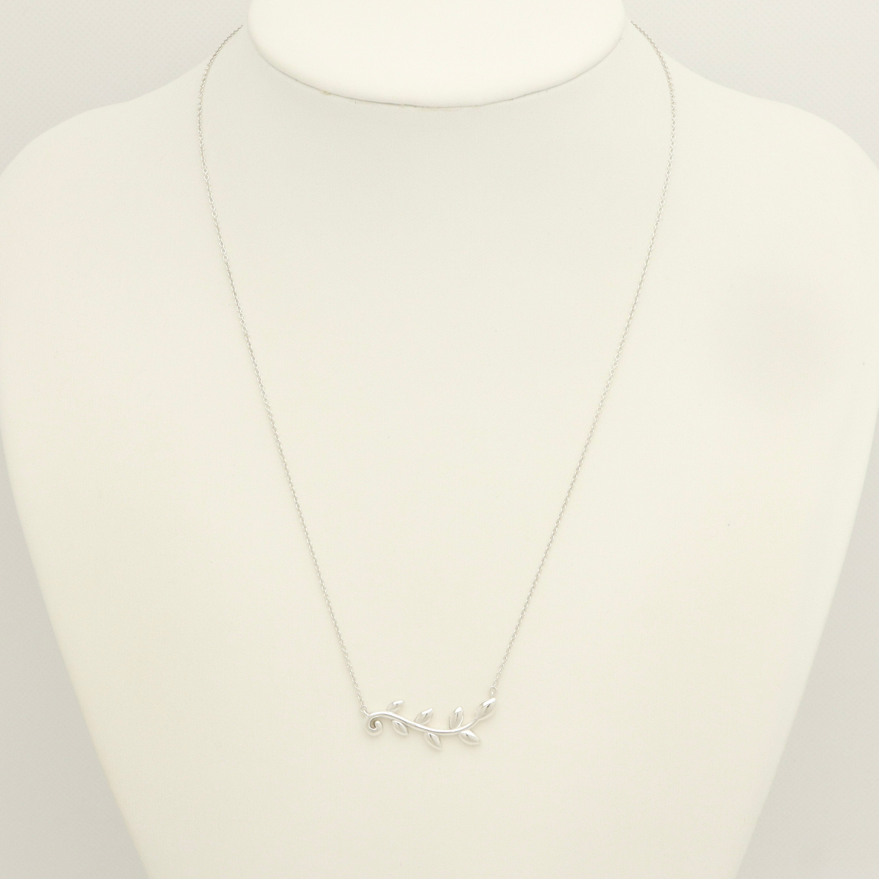 GIFT*Tiffany & Co. Picasso Olive Leaf Vine Necklace Pendant Sterling Silver 925 