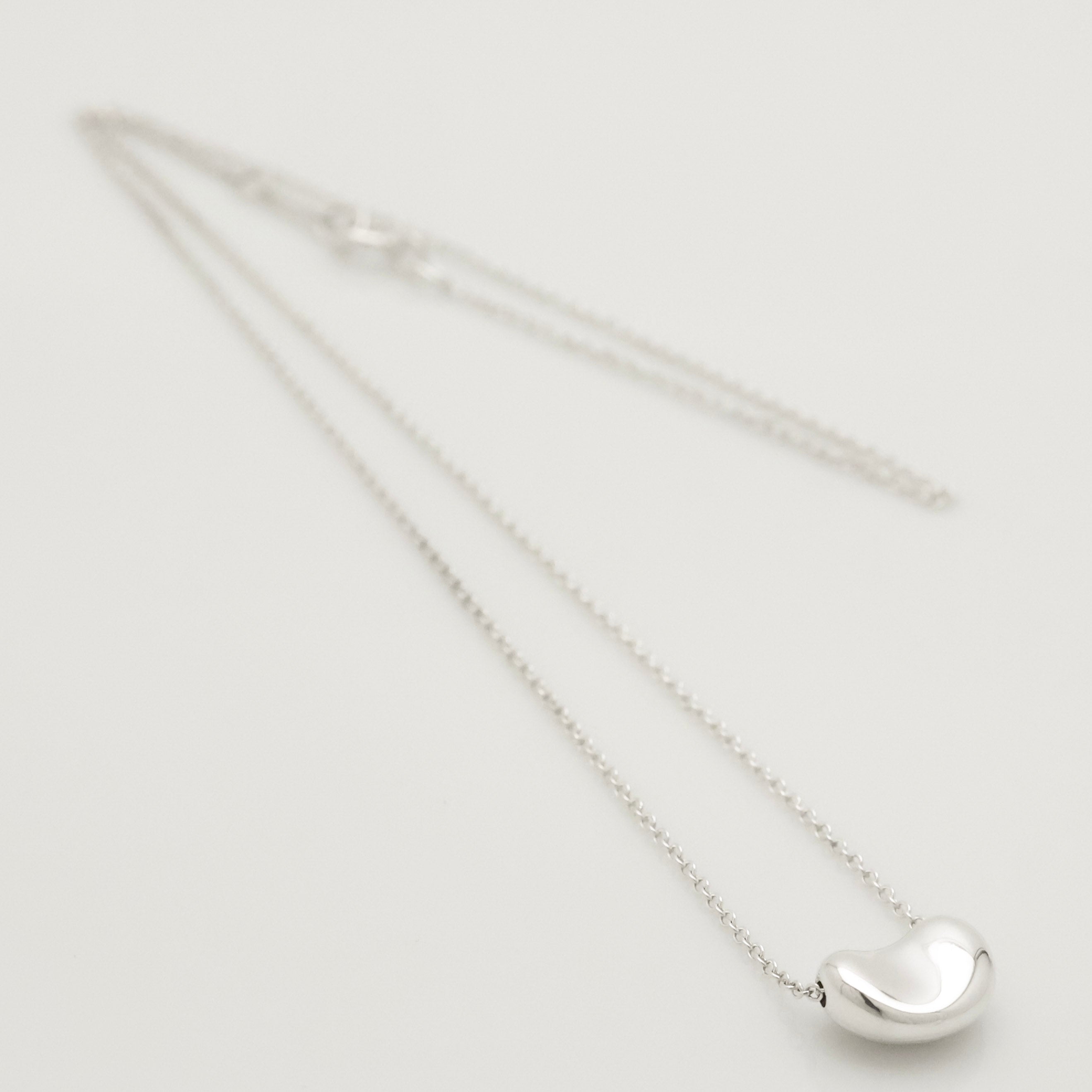  Tiffany & Co. Peretti Mini  Bean Necklace  Sterling Silver 925 