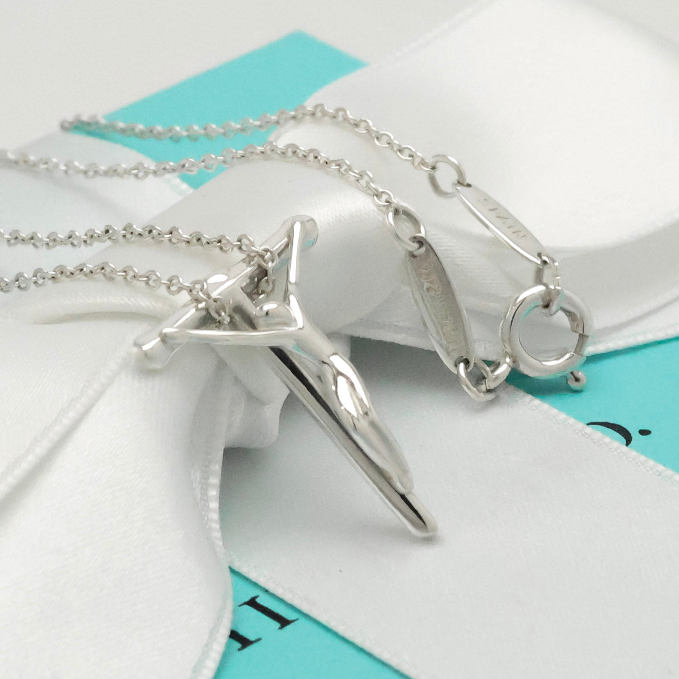 TIFFANY&Co. クルーシフィクス ロザリオ クロス ネックレス AG925