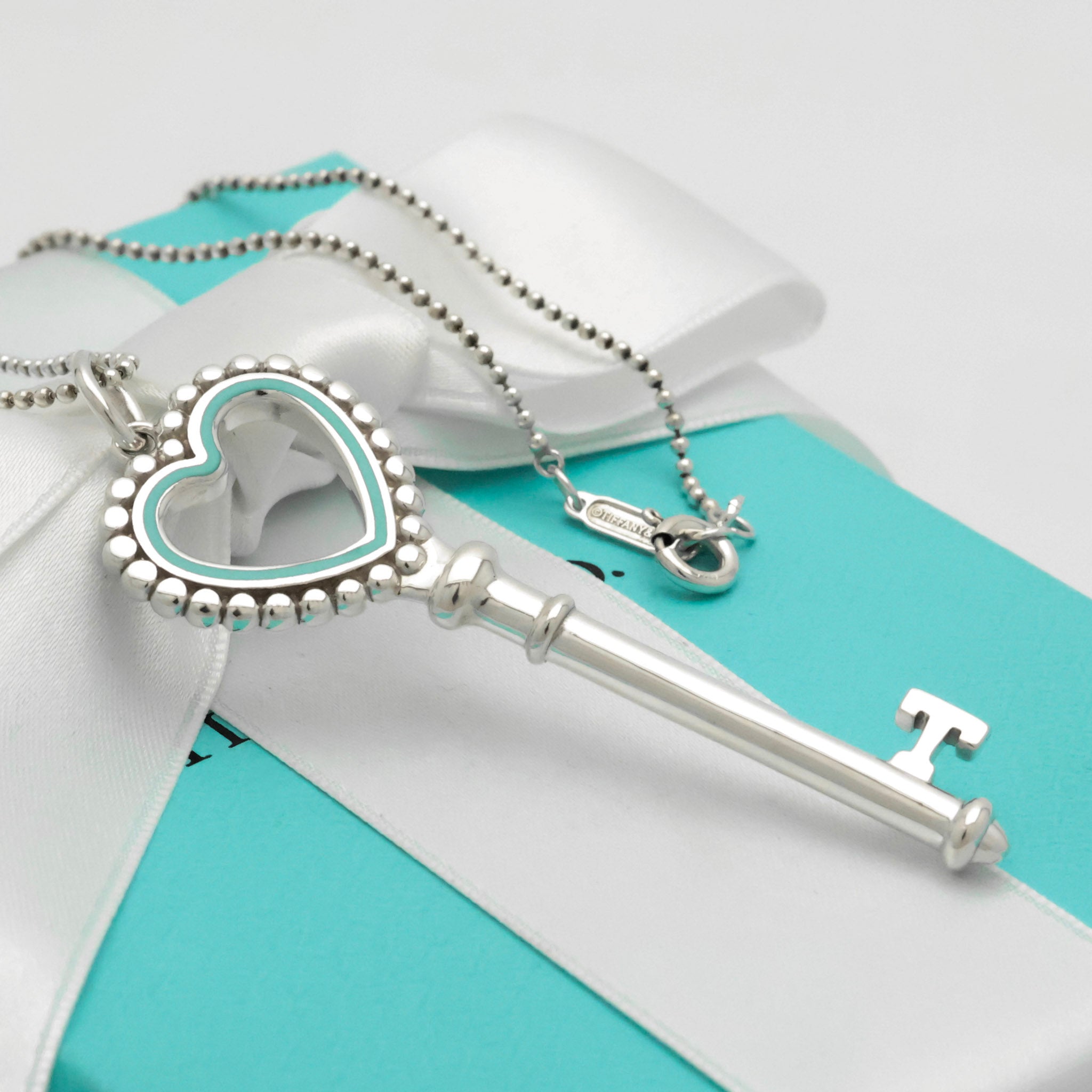  Tiffany & Co. Blue Enamel Beaded Heart Key Necklace Sterling Silver 925　