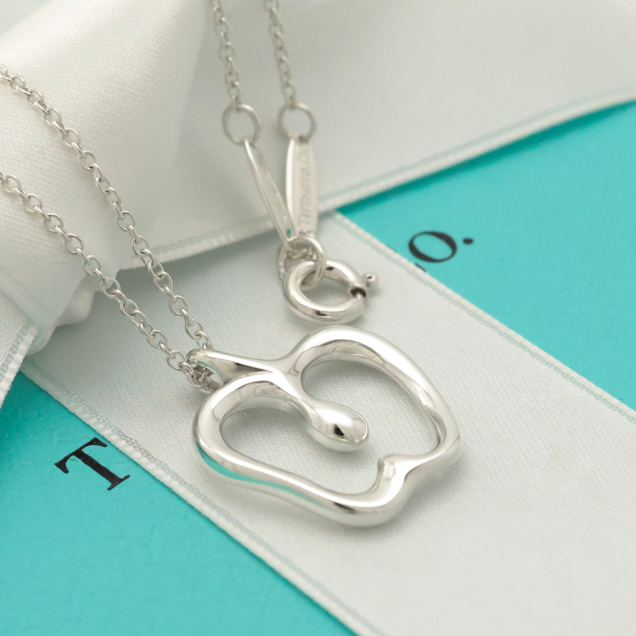 Tiffany & Co. Peretti Apple Necklace Pendant  Sterling Silver 925 