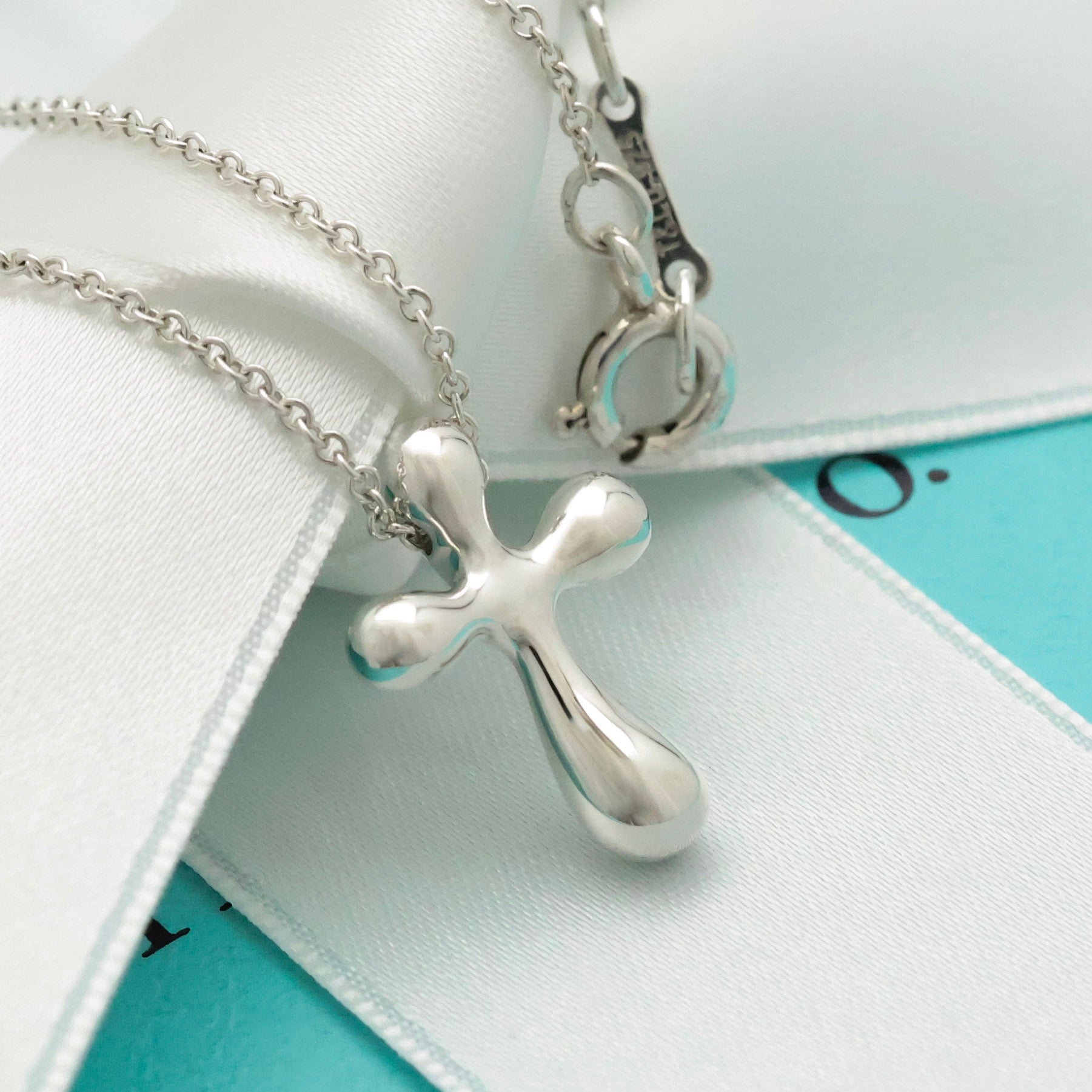  Tiffany & Co. Small Cross Pendant Necklace  Sterling Silver 925 