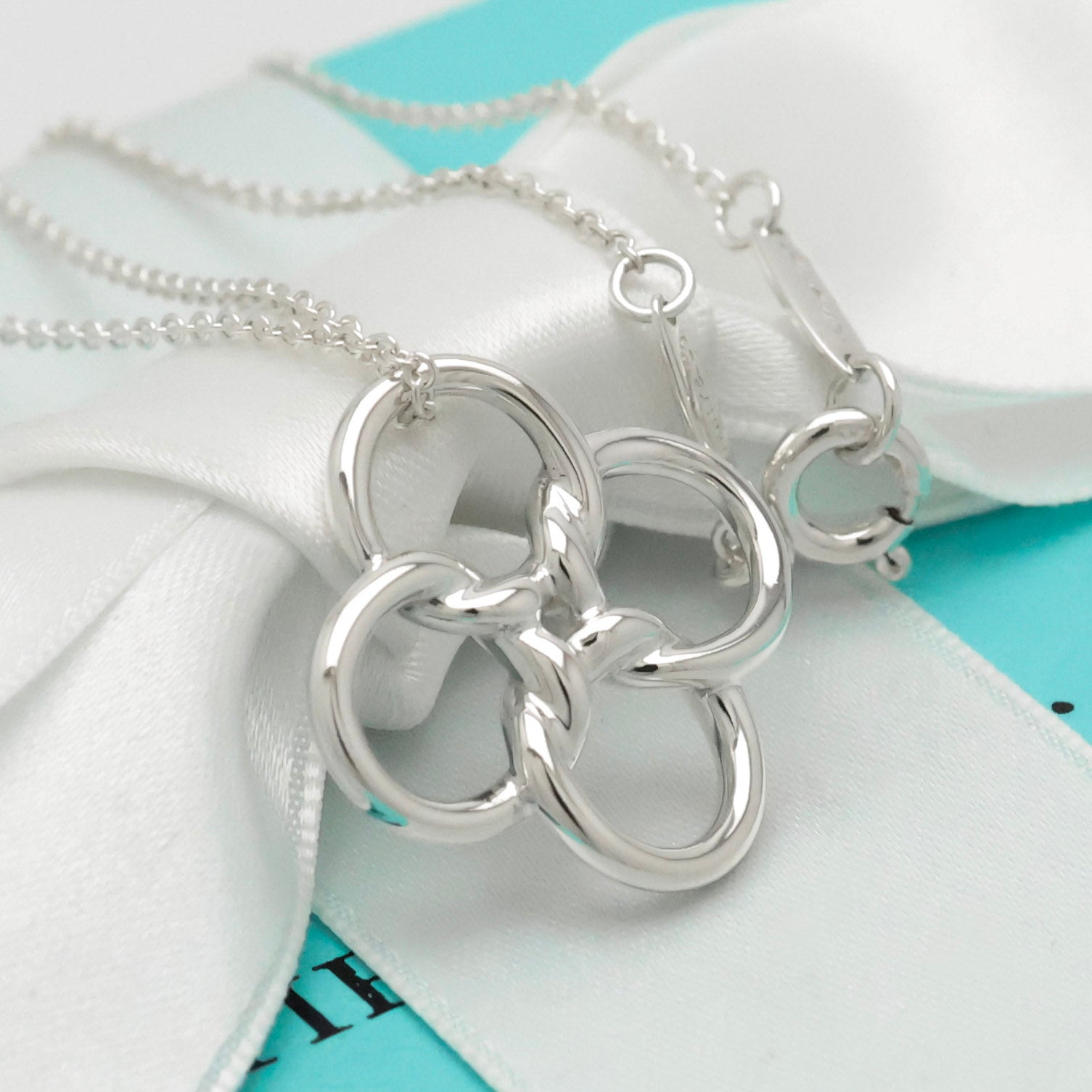Tiffany & Co. Quadrifoglio Four Leaf Clover Necklace Sterling Silver 925
