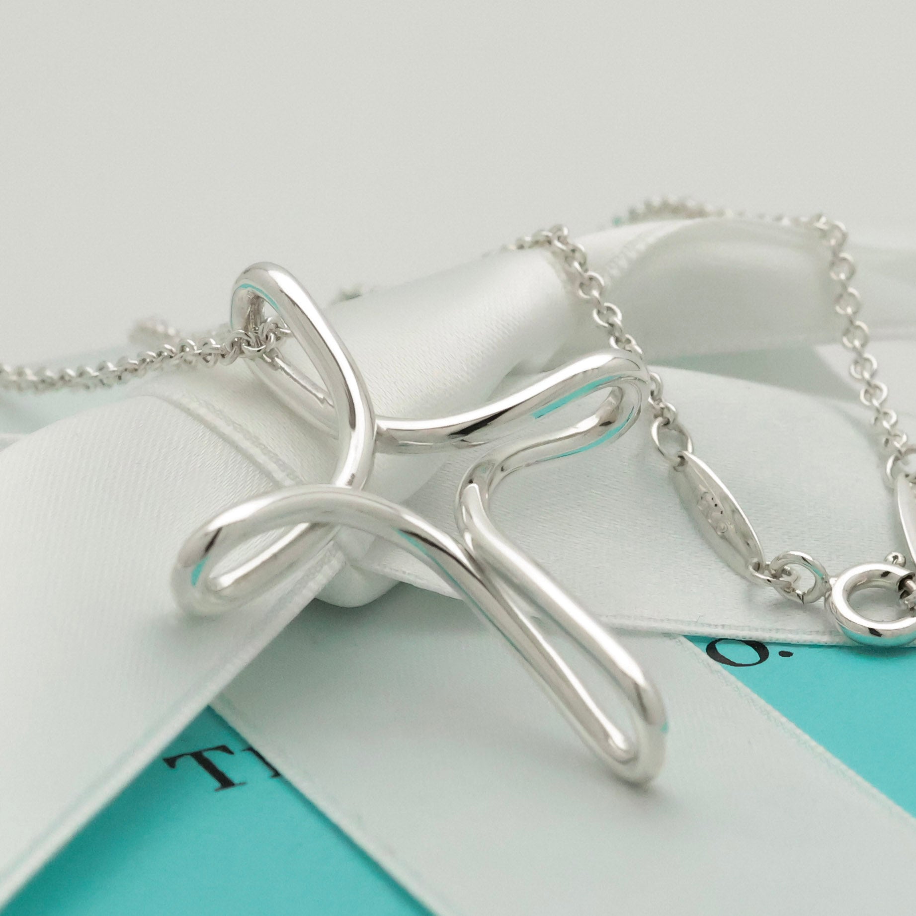 TIFFANY&Co. ラージ オープン クロス インフィニティ エルサペレッティ ネックレス AG925