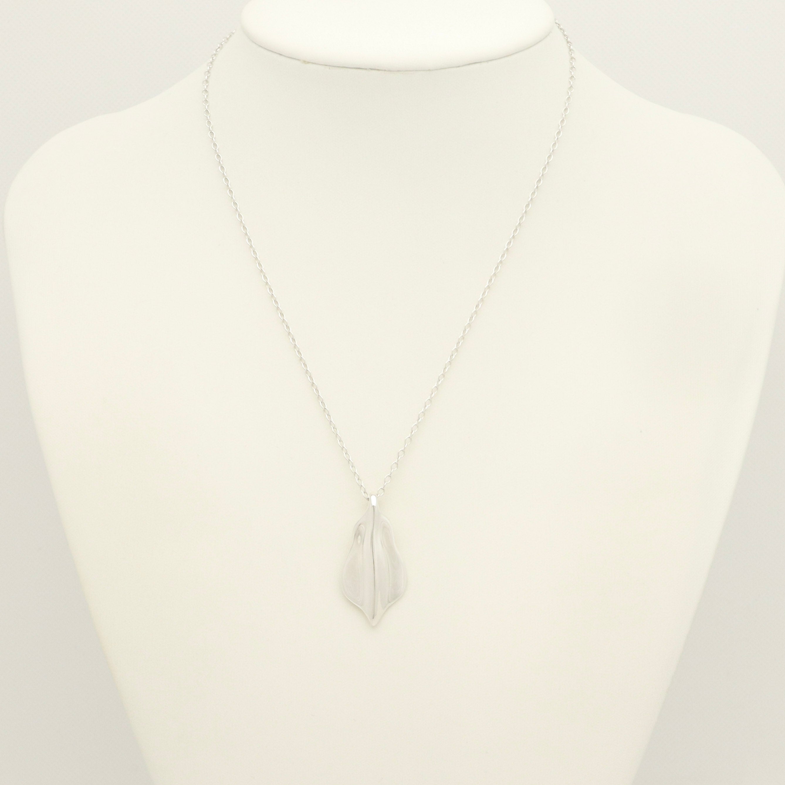 Tiffany & Co. Leaf Necklace Pendant Sterling Silver 925