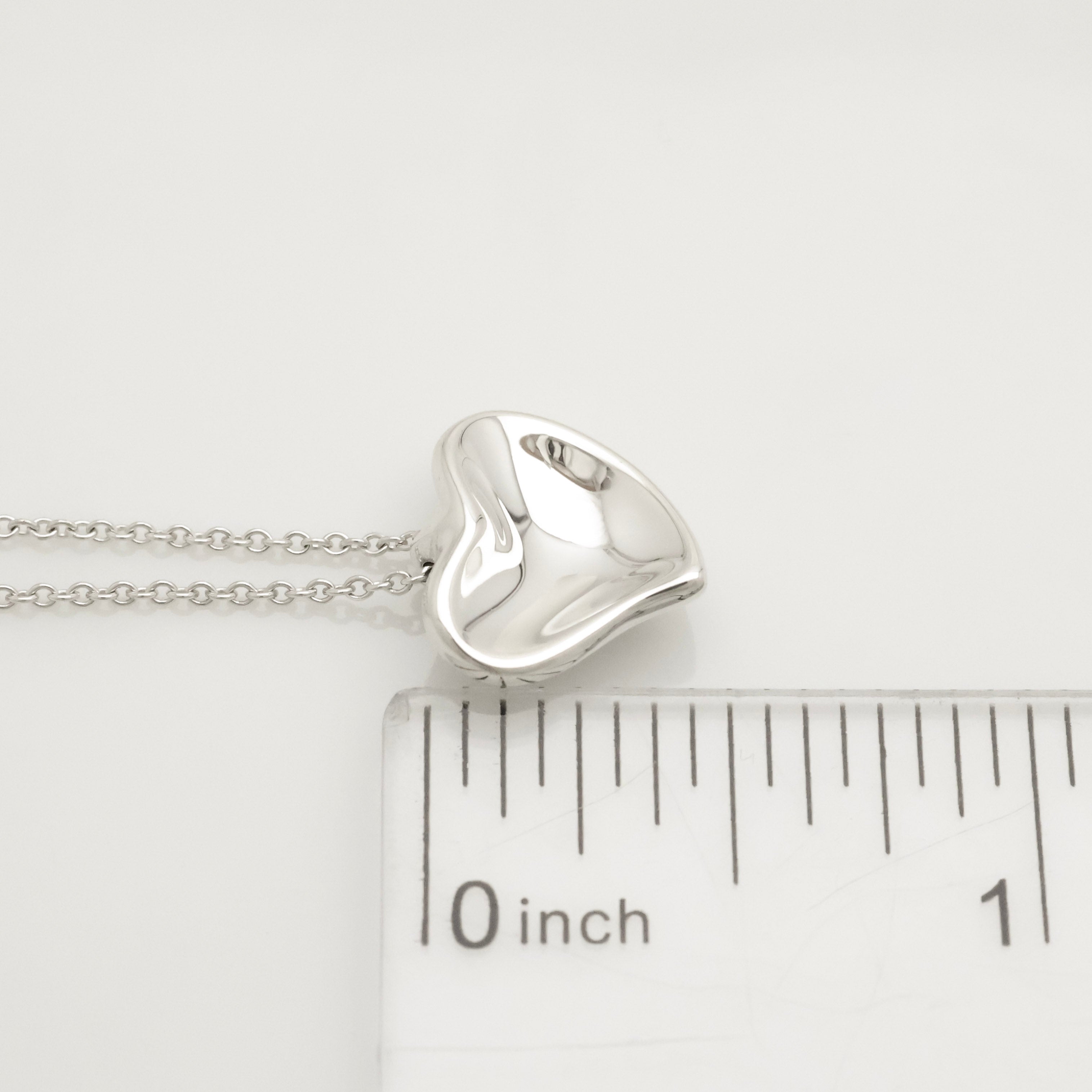 TIFFANY&Co. カーブド ハート エルサペレッティ ネックレス AG925