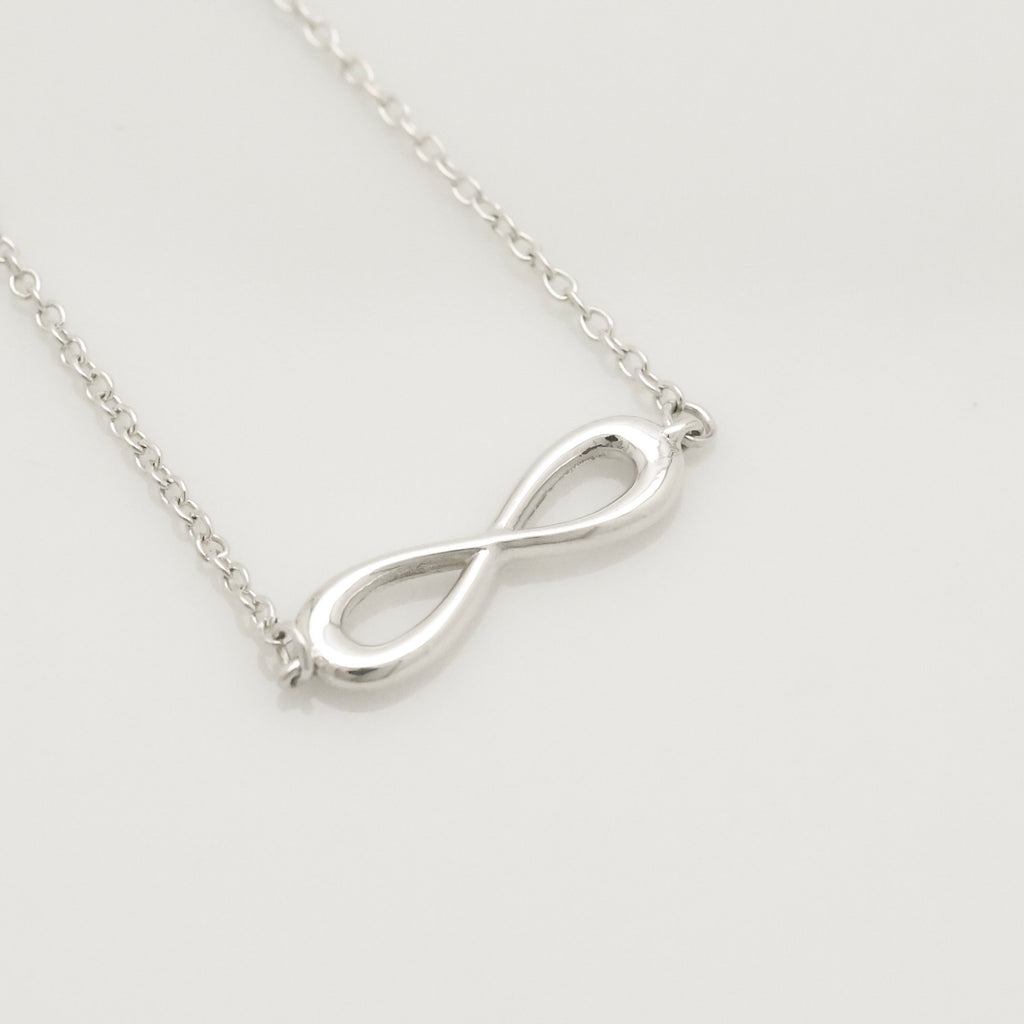 TIFFANY&Co. 3連 トリプル インフィニティ エンドレス ブレスレット AG925