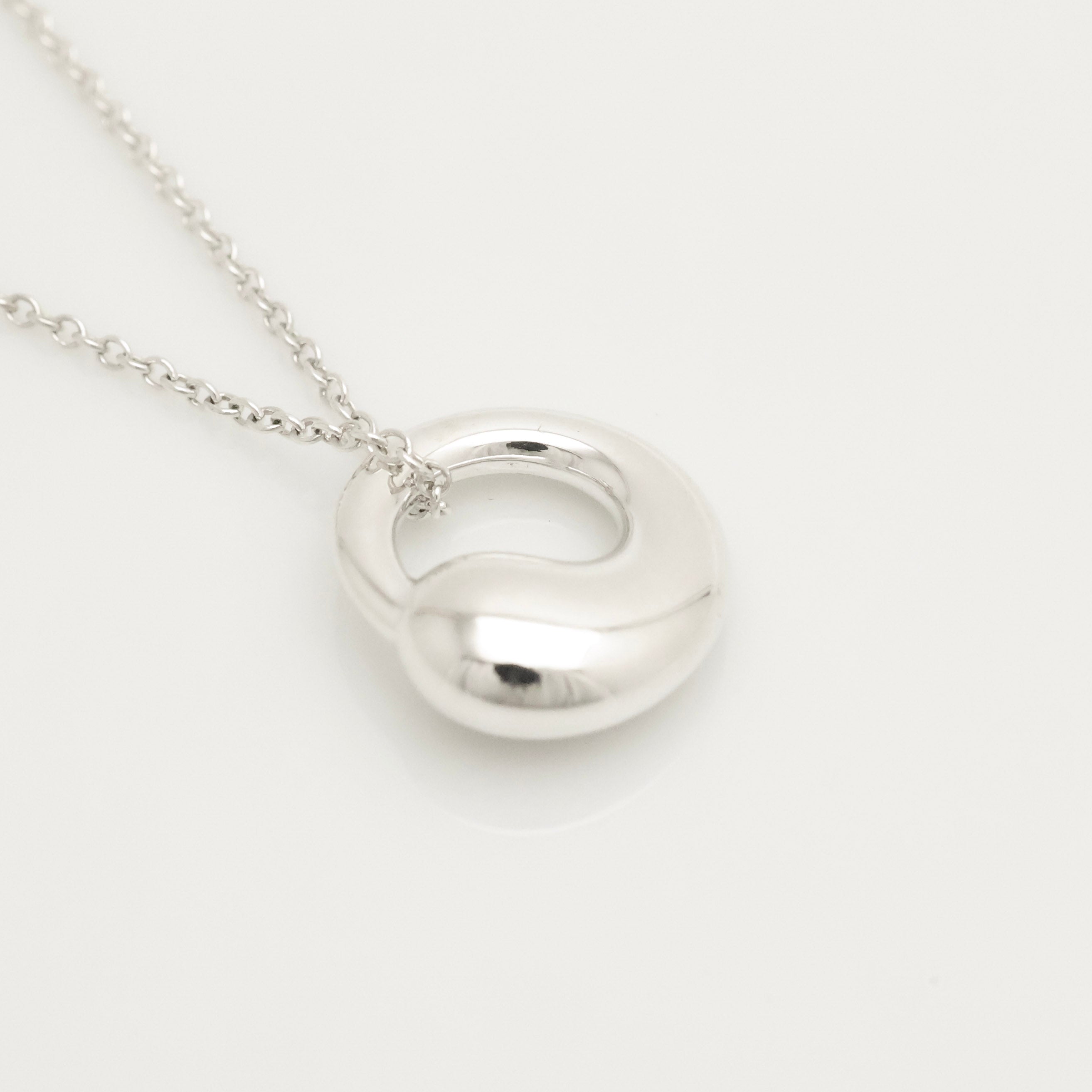 Tiffany & Co. MEDIUM Eternal Circle Necklace Sterling Silver 925 