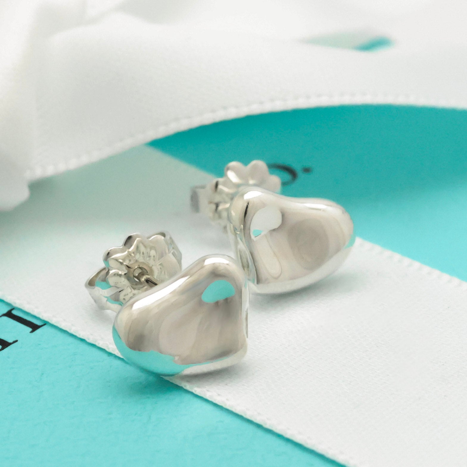 TIFFANY&Co. フルハート エルサペレッティ スタッド ピアス AG925