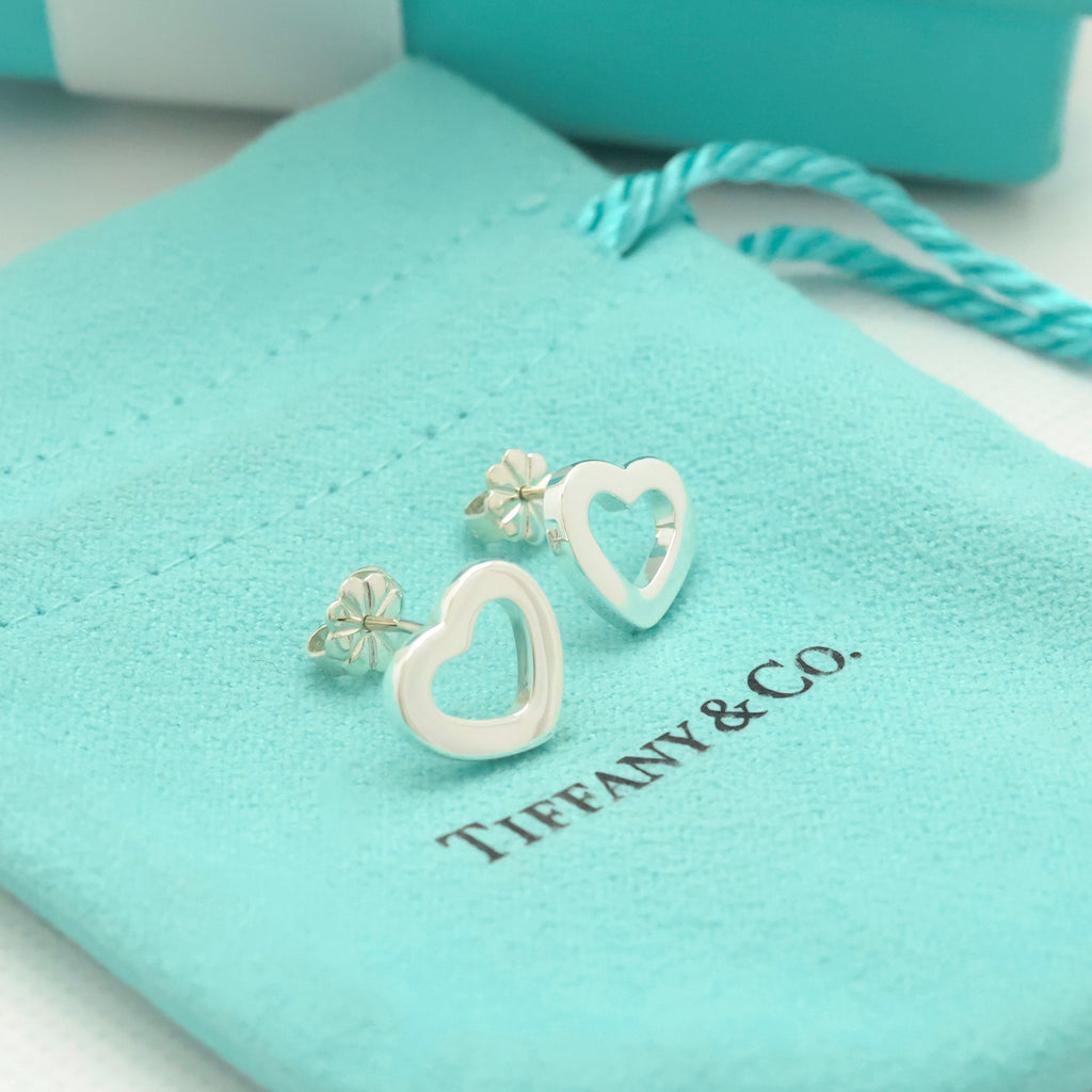 TIFFANY&Co. センチメンタル ハート スタッド ピアス AG925