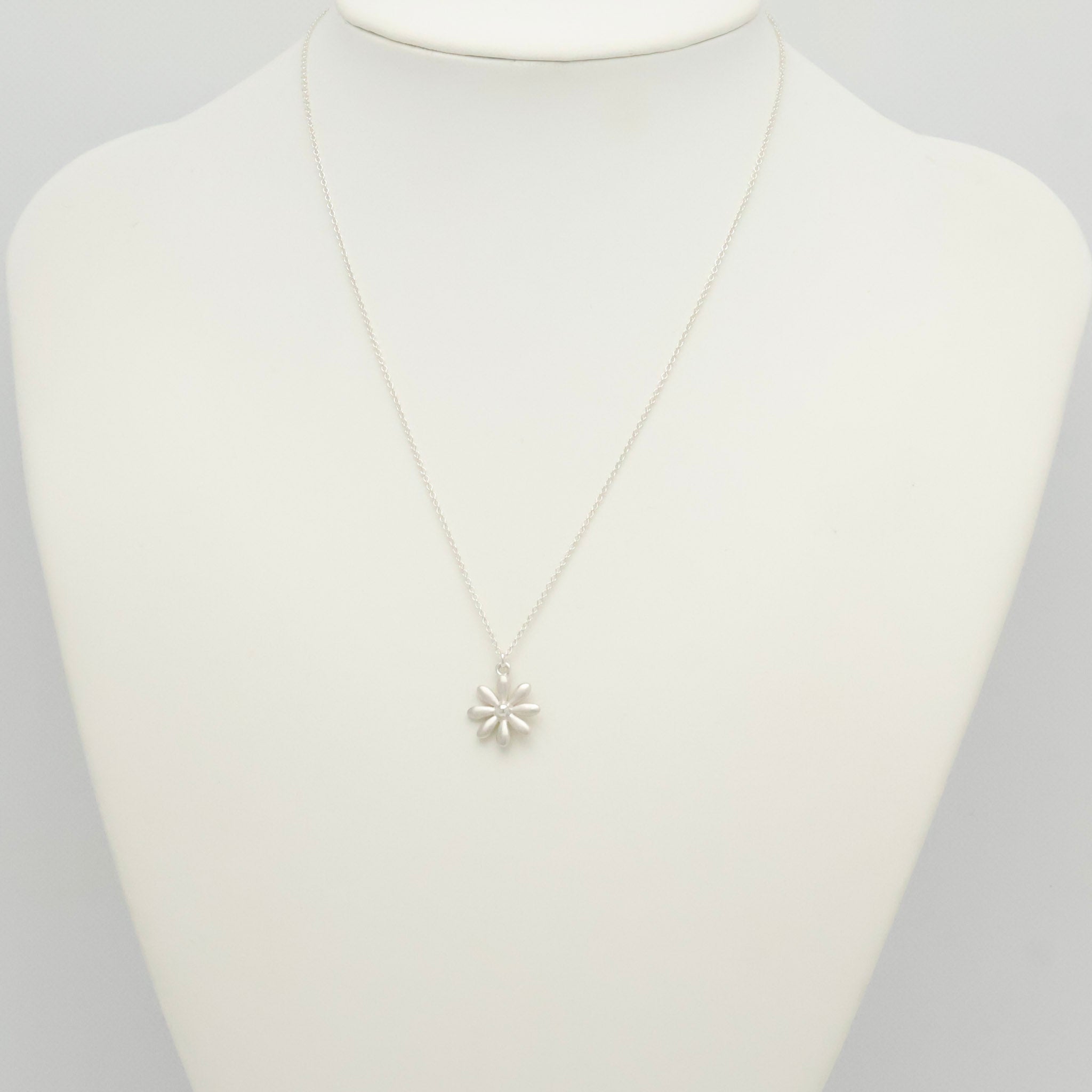  Tiffany & Co. Daisy Flower Necklace Pendant  Sterling Silver 925