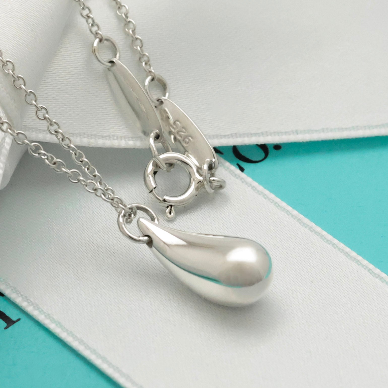 Tiffany & Co. Peretti Teardrop Necklace Pendant  Sterling Silver 925