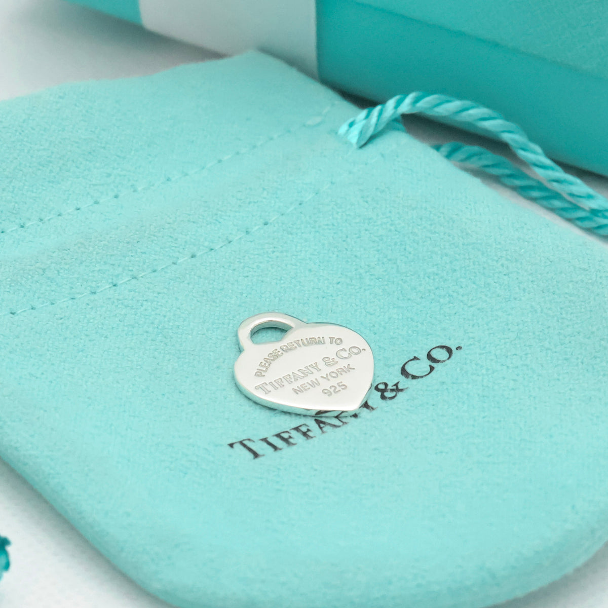 TIFFANY&Co. リターントゥ ティファニー ミディアム ハート タグ チャーム AG925
