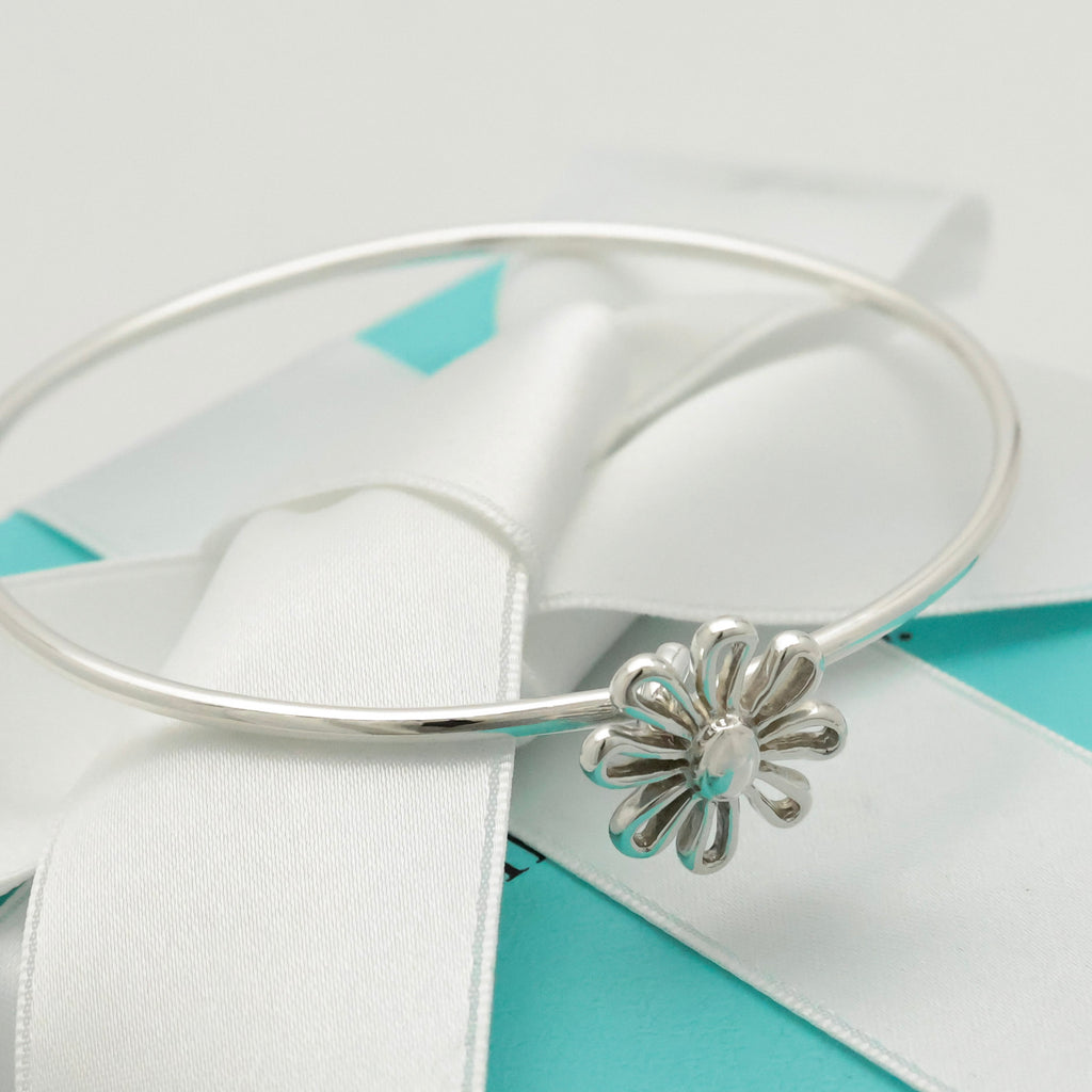 Tiffany & Co. Daisy Flower Hook Bangle Bracelet  Sterling Silver 925