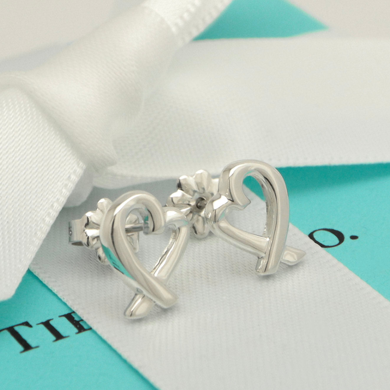 Tiffany & Co. Picasso Loving Heart Stud Earrings Sterling Silver 925 