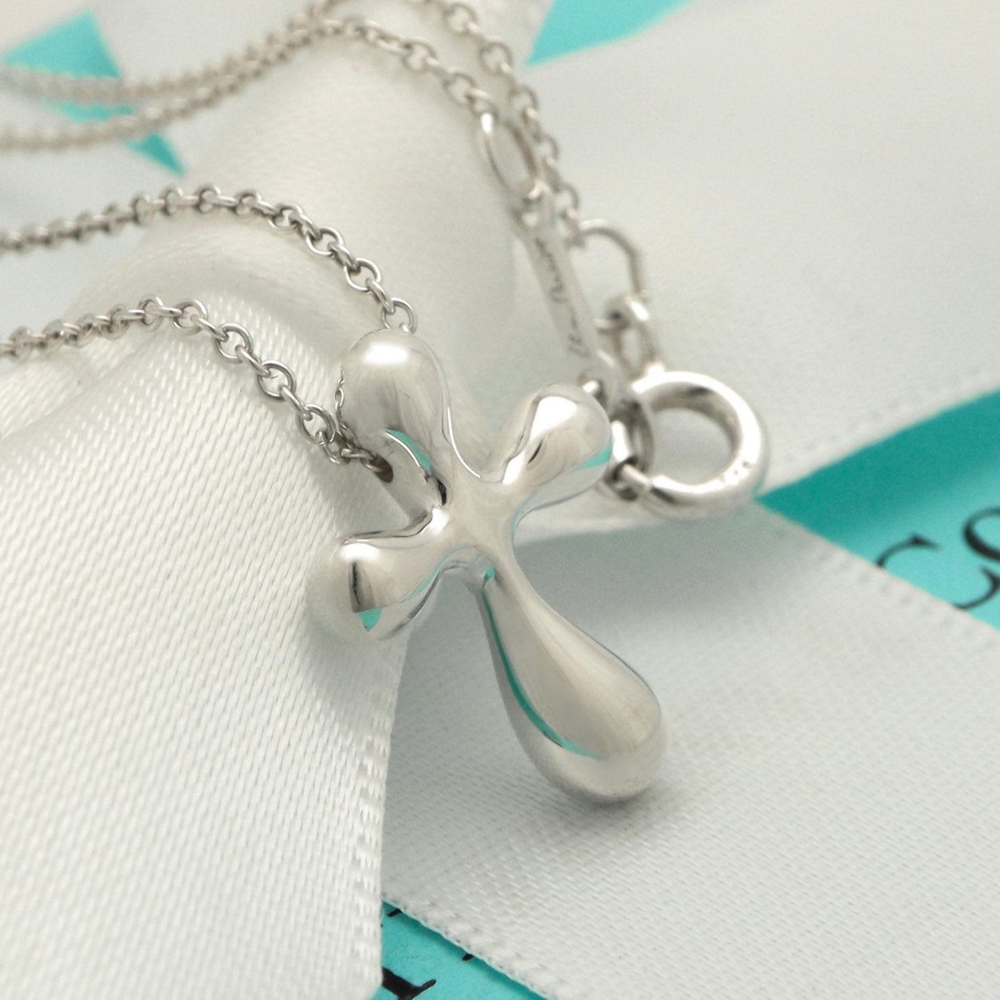 TIFFANY&Co. クロス エルサペレッティ ネックレス AG925
