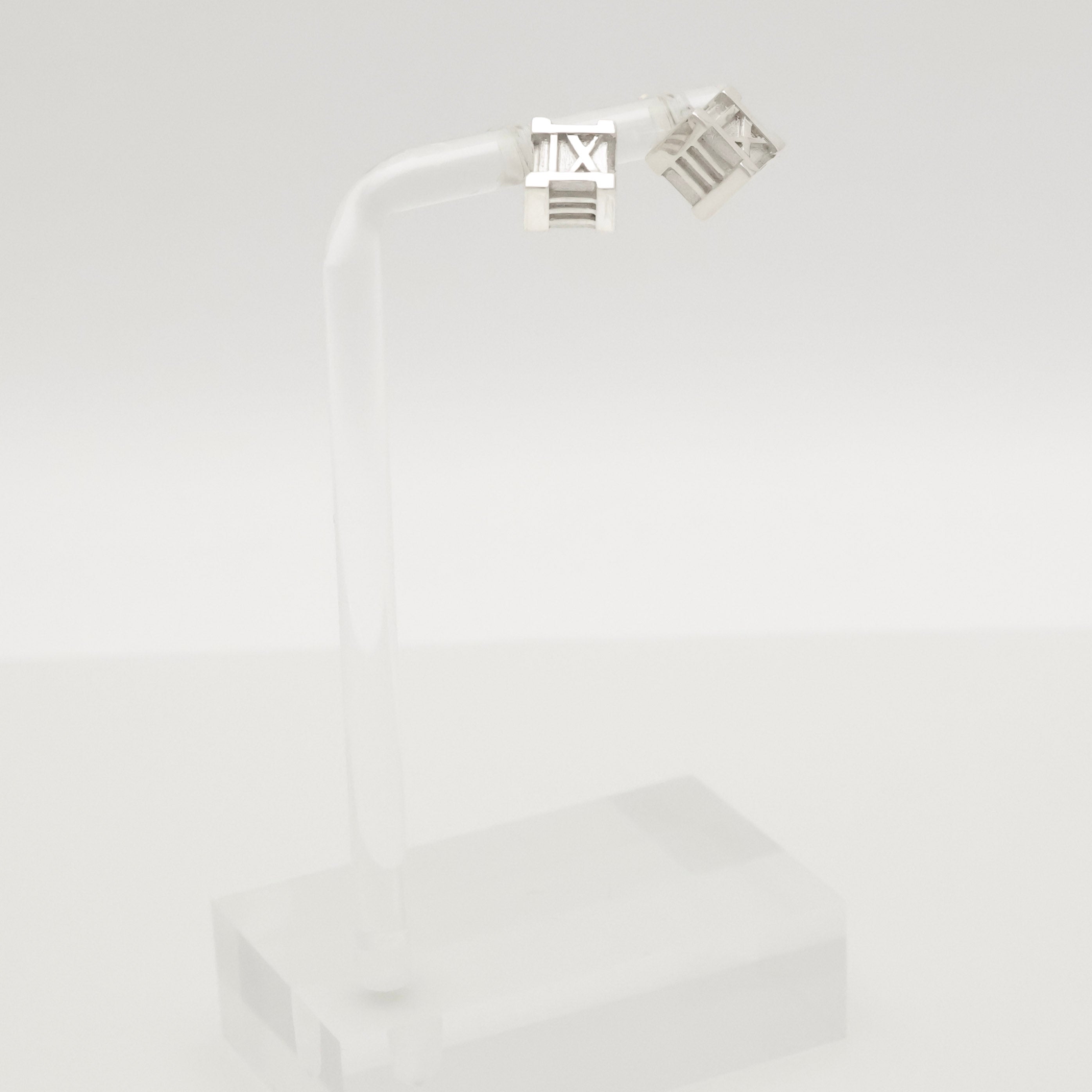 TIFFANY&Co. アトラス キューブ スタッド ピアス AG925