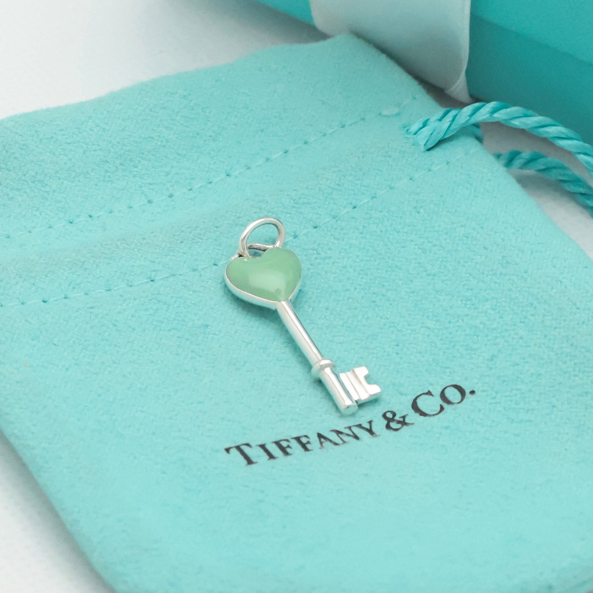 TIFFANY&Co. ハート キー ブルー エナメル チャーム AG925
