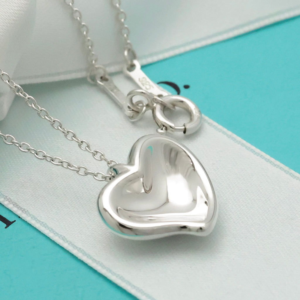 Tiffany & Co. Peretti Curved Full Heart Necklace Sterling Silver 925