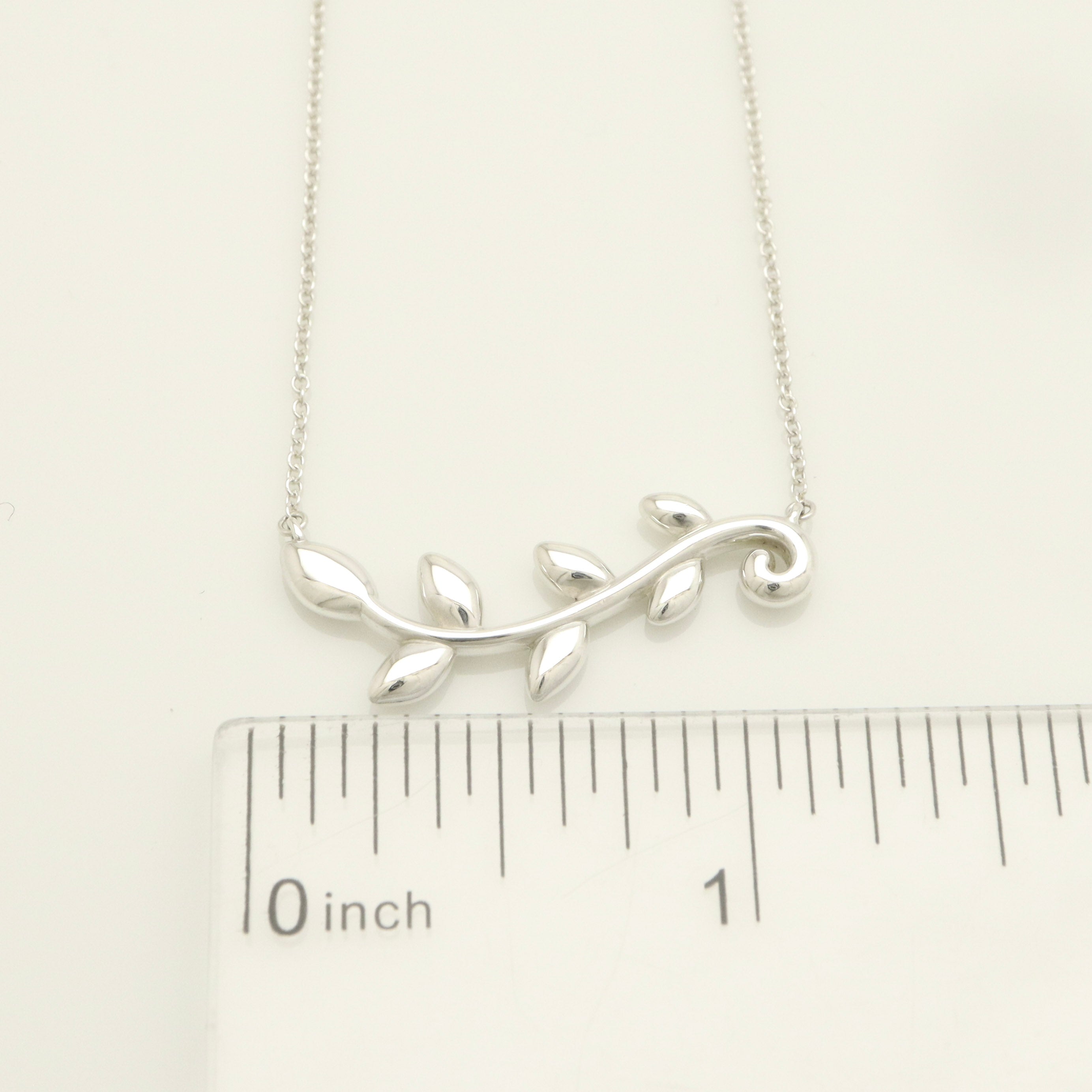 Tiffany & Co. Picasso Olive Leaf Vine Necklace Sterling Silver 925