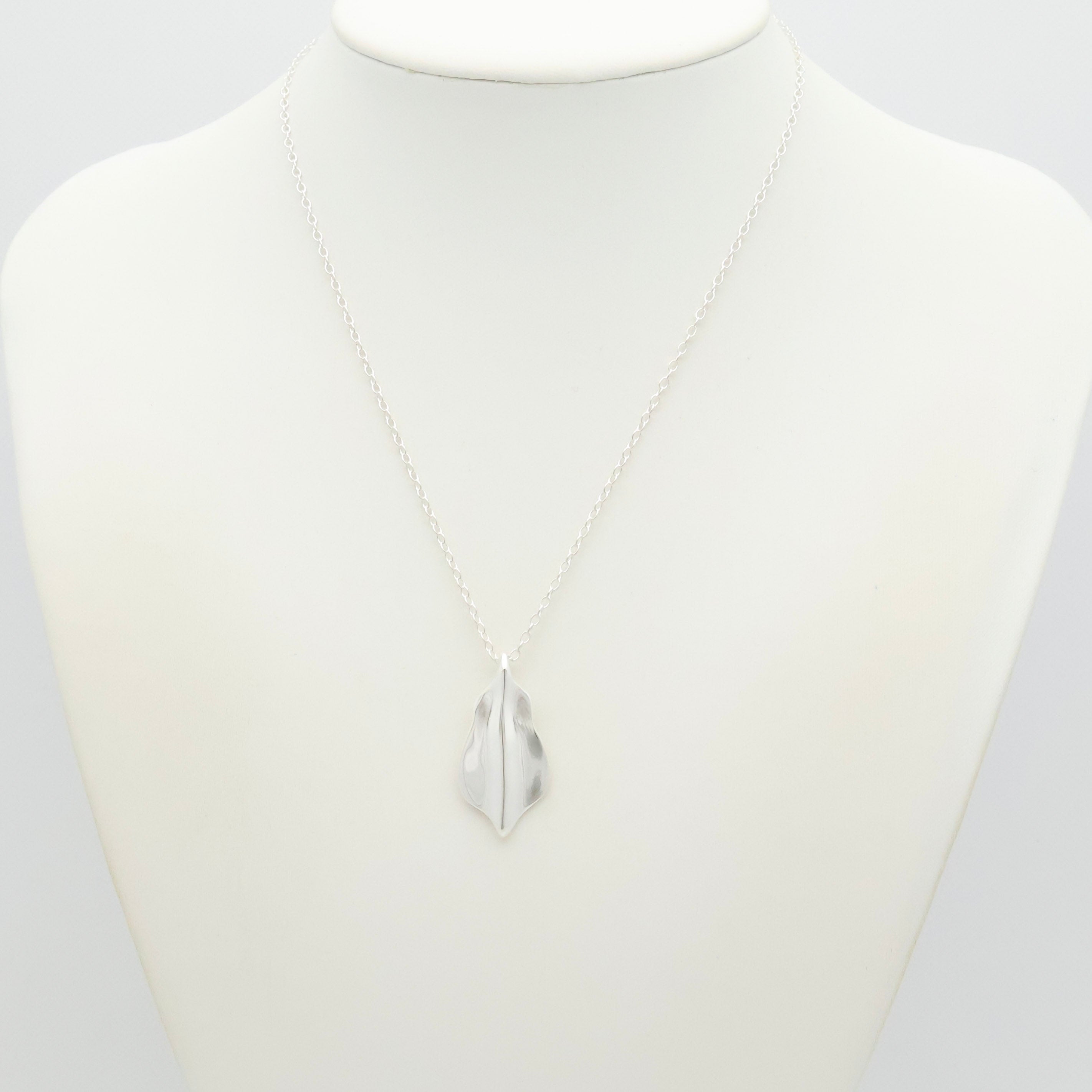 TIFFANY&Co. リーフ ネックレス AG925