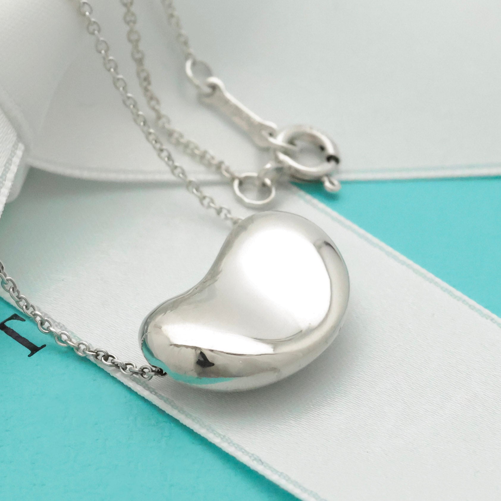 TIFFANY&Co. ラージ ビーン エルサペレッティ ネックレス AG925