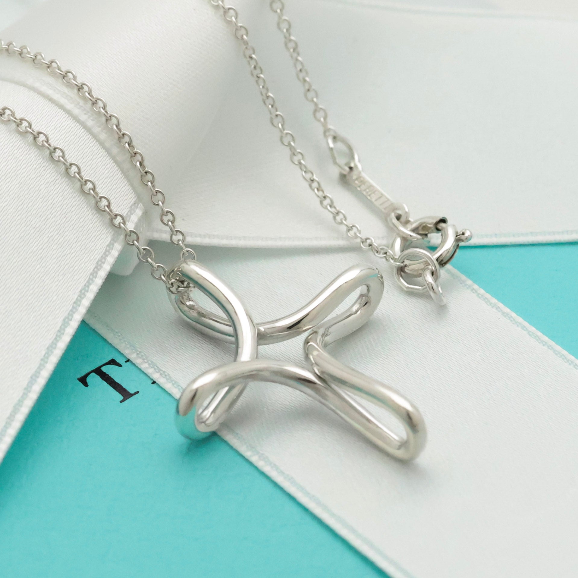 TIFFANY&Co. オープン クロス インフィニティ エルサペレッティ ネックレス AG925