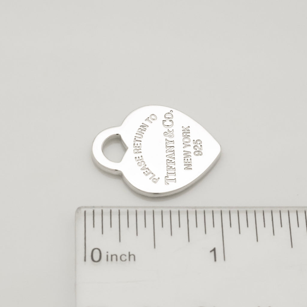 TIFFANY&Co. リターントゥ ティファニー ミディアム ハート タグ チャーム AG925