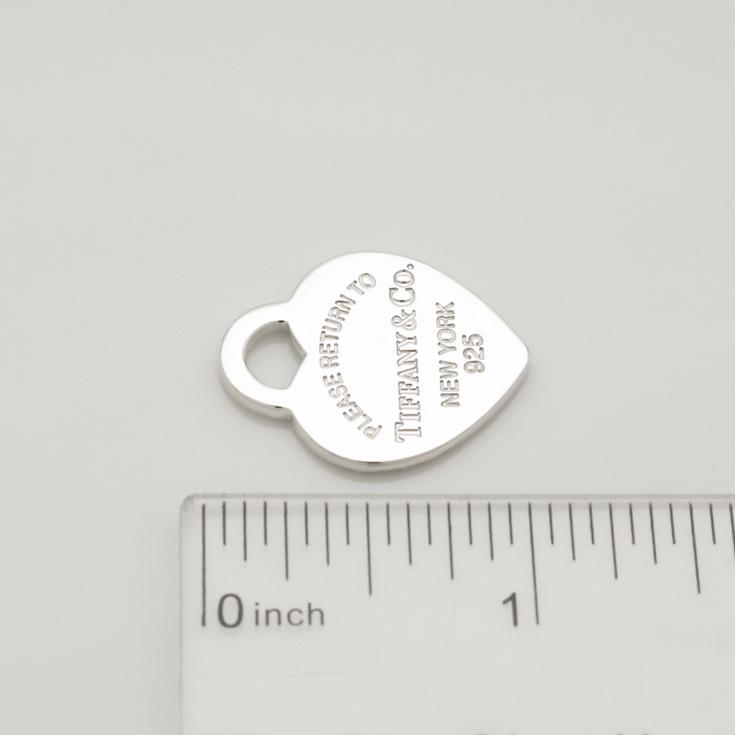 TIFFANY&Co. リターントゥ ティファニー ミディアム ハート タグ チャーム AG925