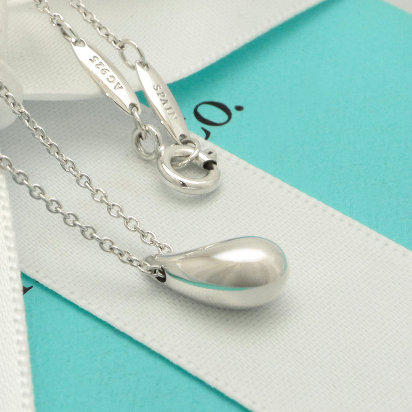 TIFFANY&Co.  ティアドロップ エルサペレッティ ネックレス AG925