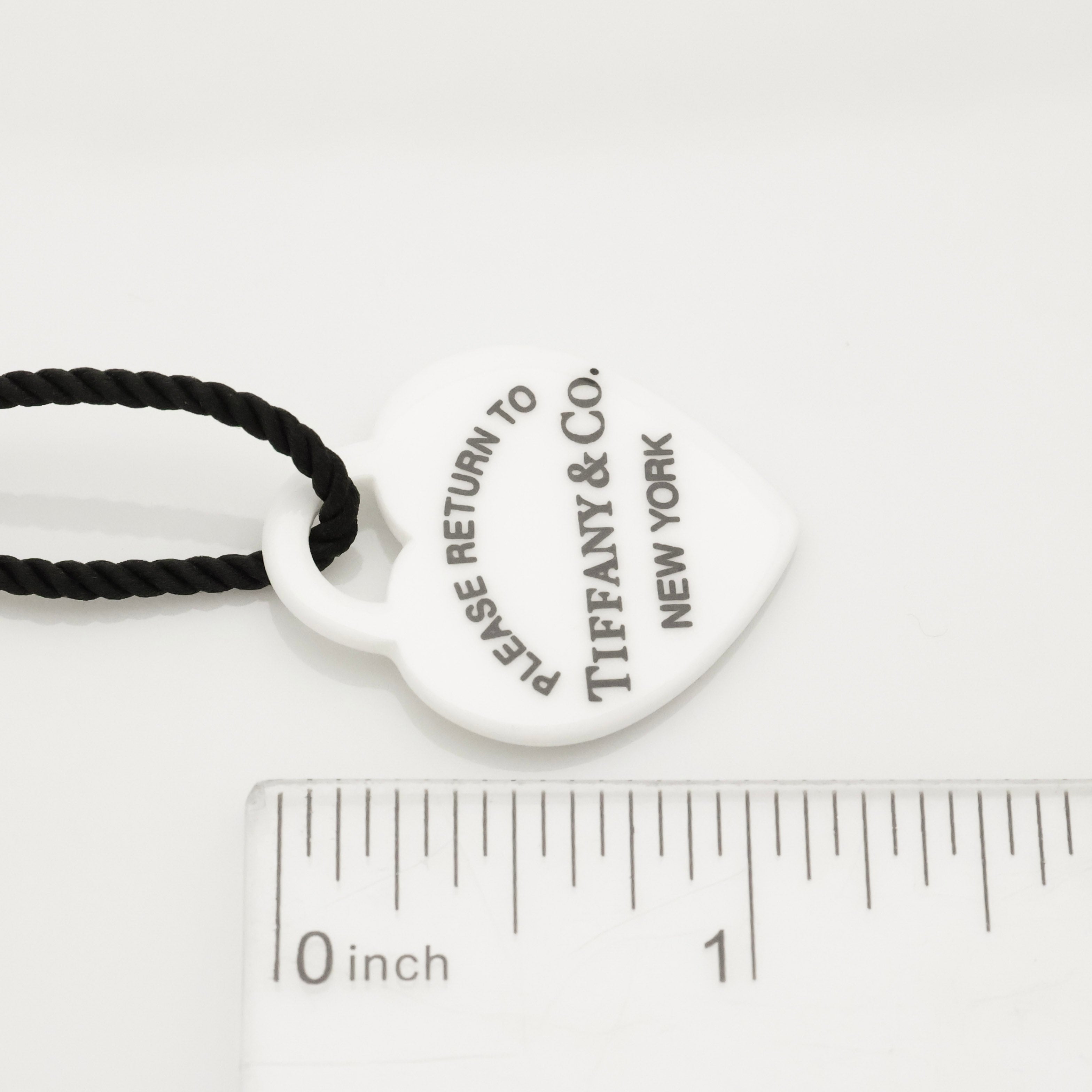 TIFFANY&Co. リターントゥ ティファニー ハート タグ ホワイト ボーン シルク コード ネックレス AG925