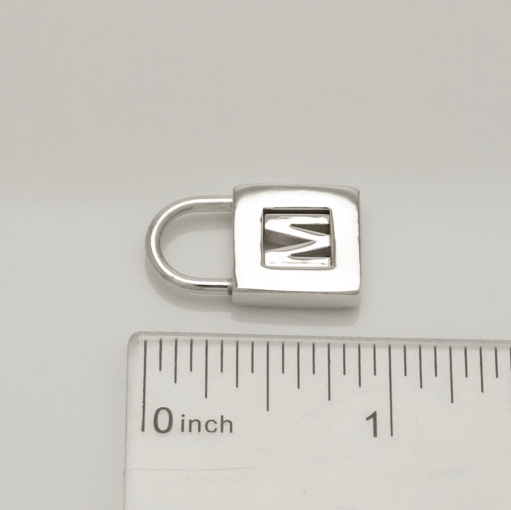 TIFFANY&Co. カデナ ロック M アルファベット ネックレス AG925