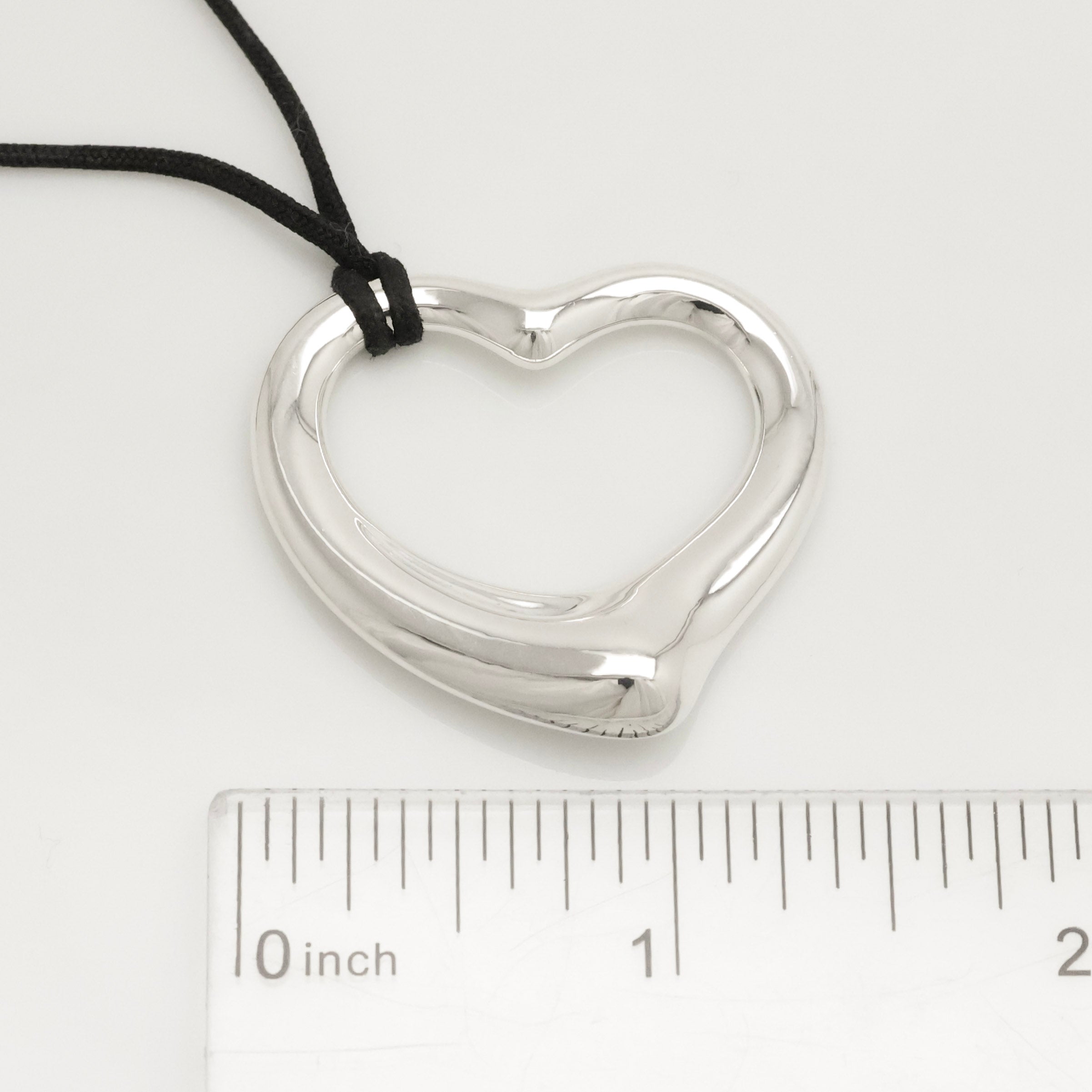 TIFFANY&Co. オープンハート 36mm シルクコード エルサペレッティ ネックレス AG925