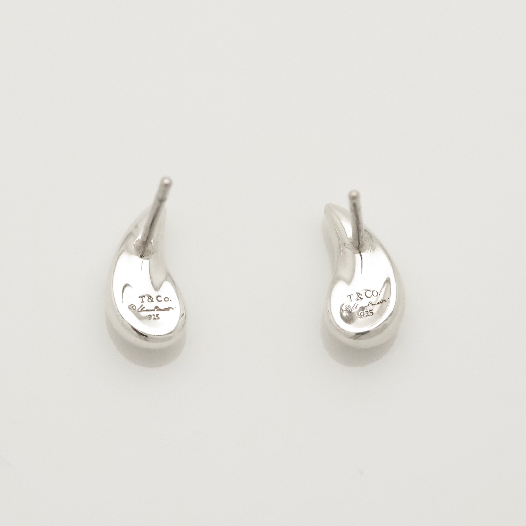 TIFFANY&Co. ティアドロップ エルサペレッティ スタッド ピアス AG925